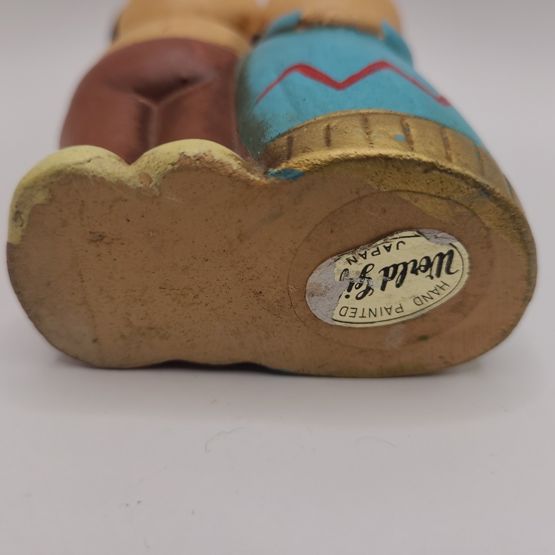 1964 NY World’s Fair Souvenir Hand Painted “It’a a Small World” Chalkware 4.5″