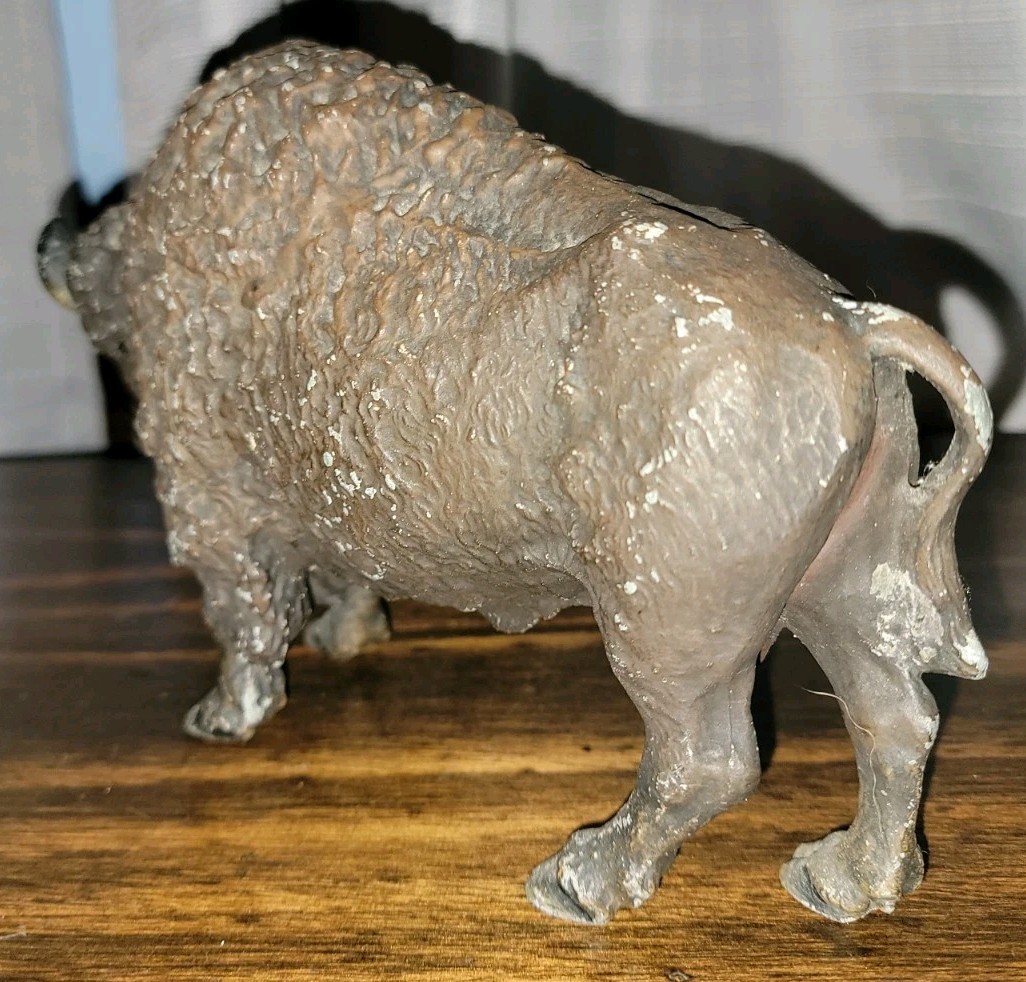 Vtg Cast Iron Bison Buffalo Figure Statue 8.25″ x 5.5″ Figurine