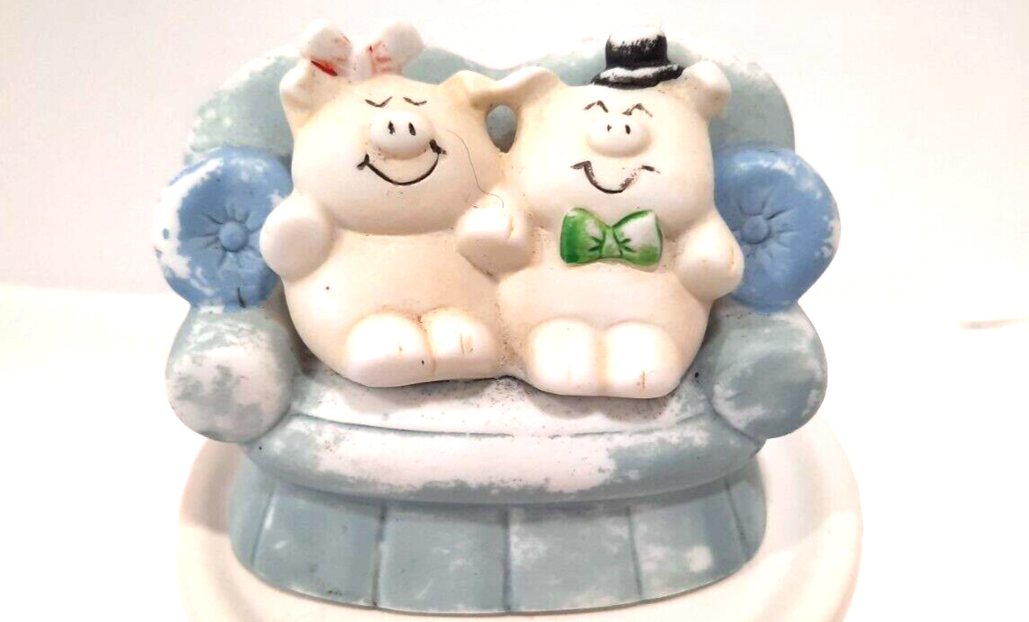 Bisque Porcelain Pigs On Couch Signed Lynn 1988 Taiwan backwards mark