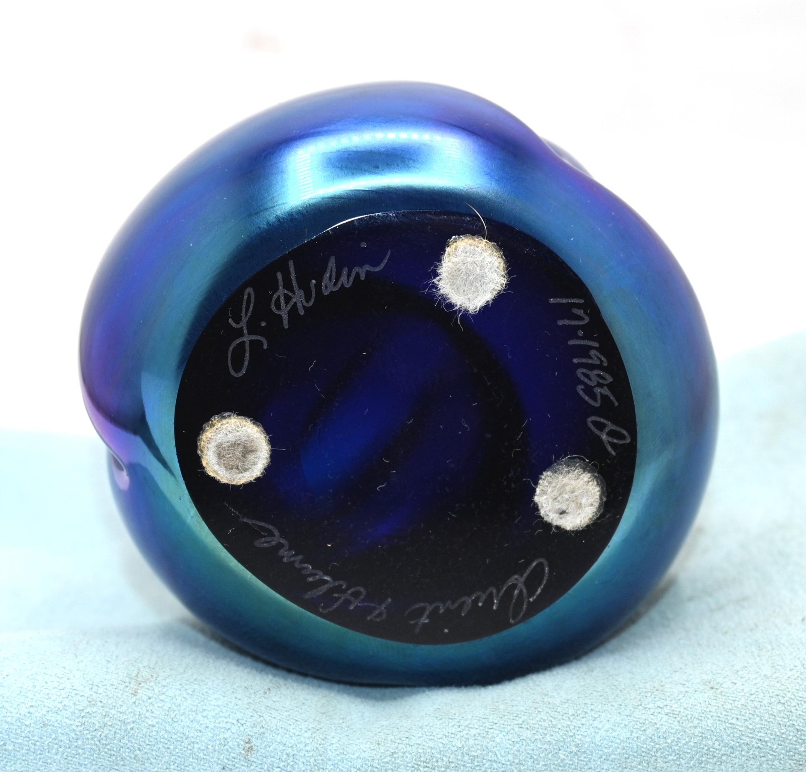 Orient & Flume Art Glass Blue Iridescent Frog Figure 1985 Artist L. Hudin Signed