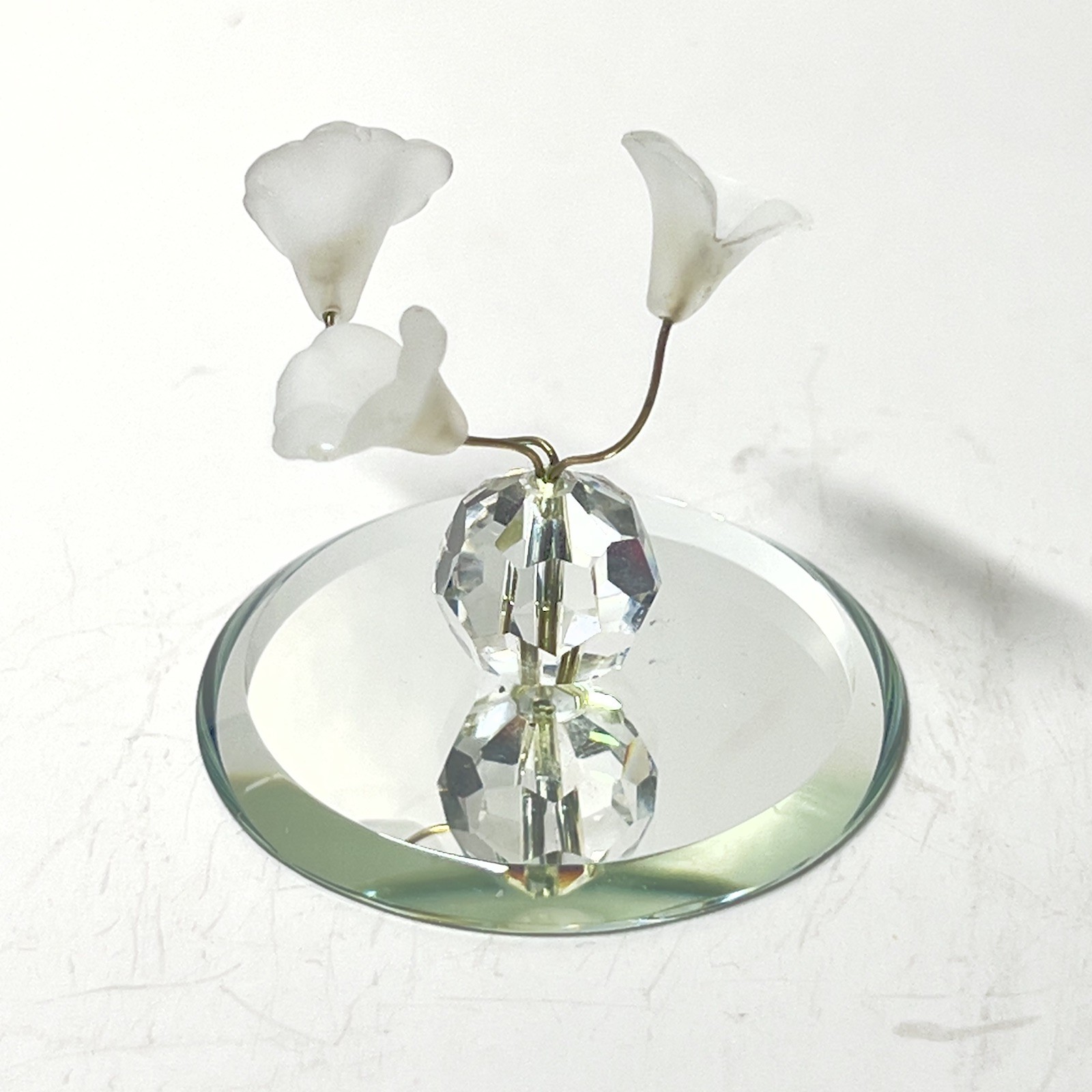 Flower arrangement. Crystal