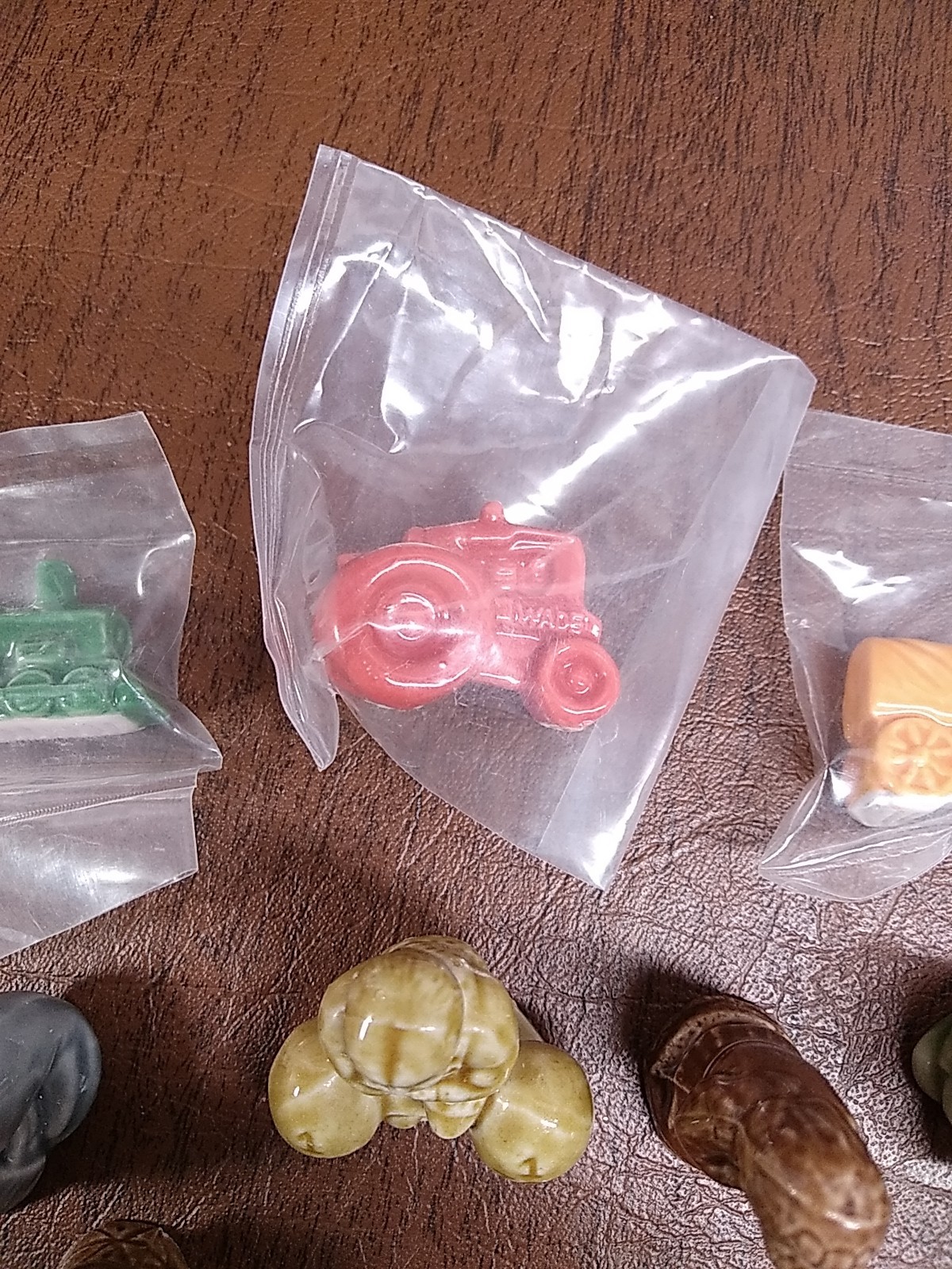 WADE WHIMSIES Rose Tea CIRCUS COLLECTION 13 FIGURES Tractor Train Buffalo Coach