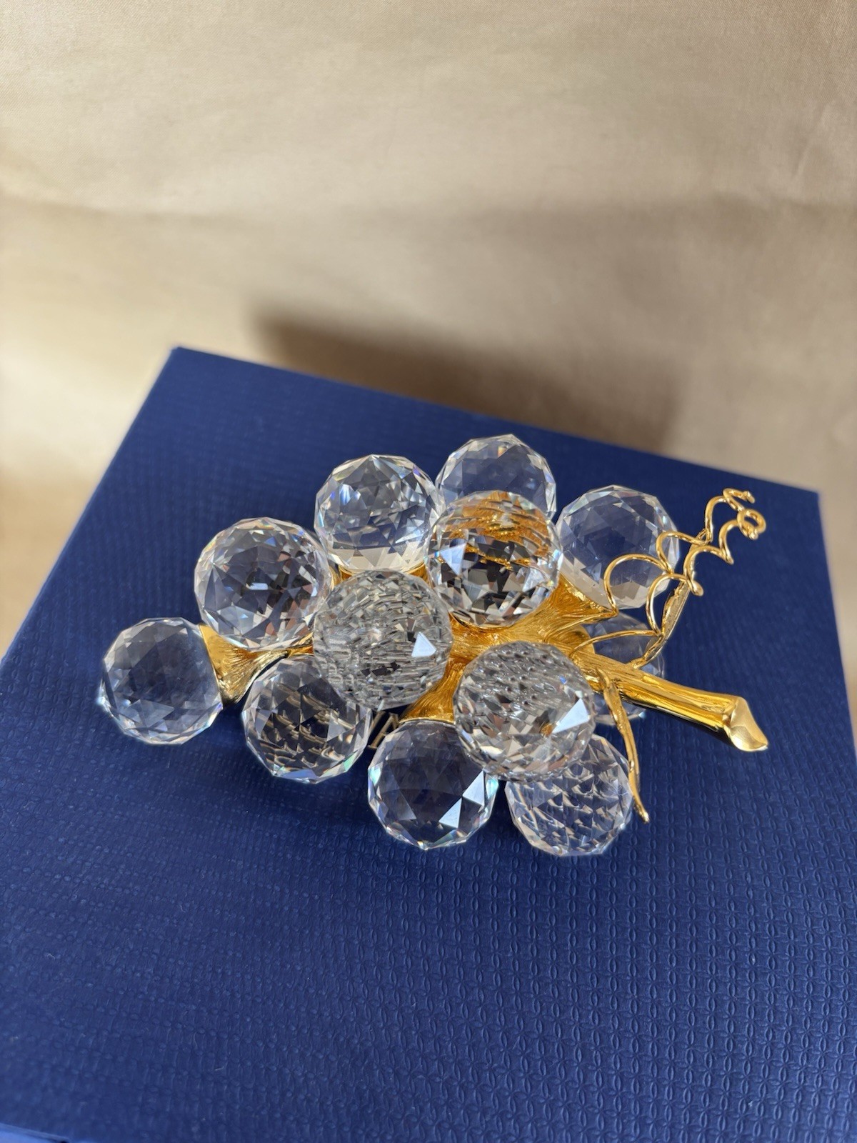 Swarovski Crystal Grape Cluster Figurine Gold Tone Vine