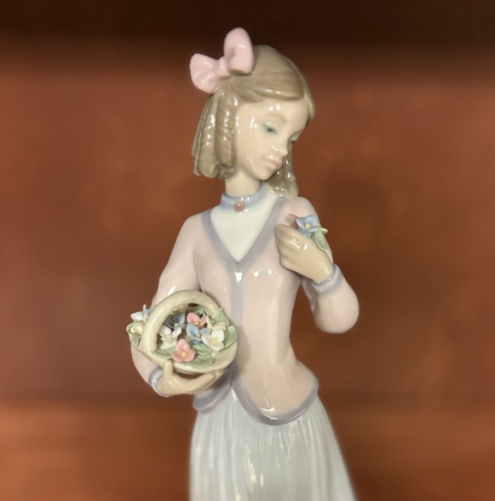Lladro #7644 Innocence In Bloom 10” Tall Figurine Girl With Flowers