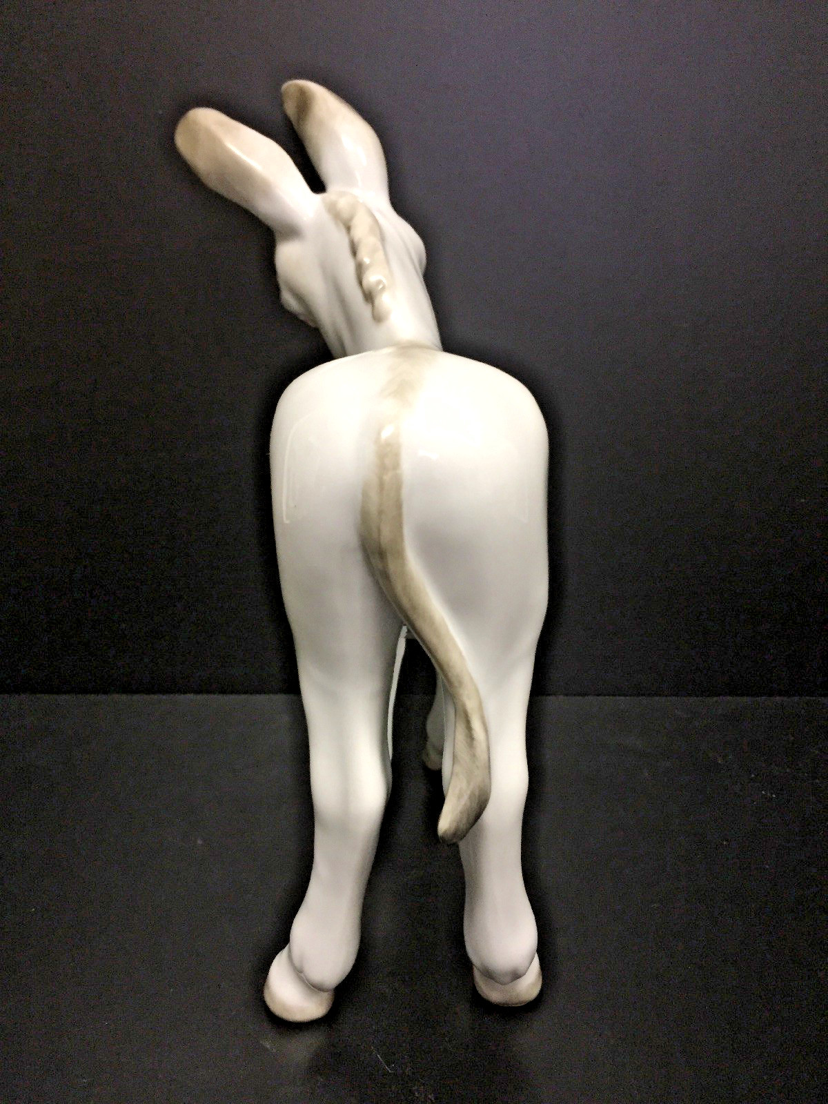 RARE HEREND ALBINO MULE, 9-3/8″ HIGH X 8.5″ WIDE