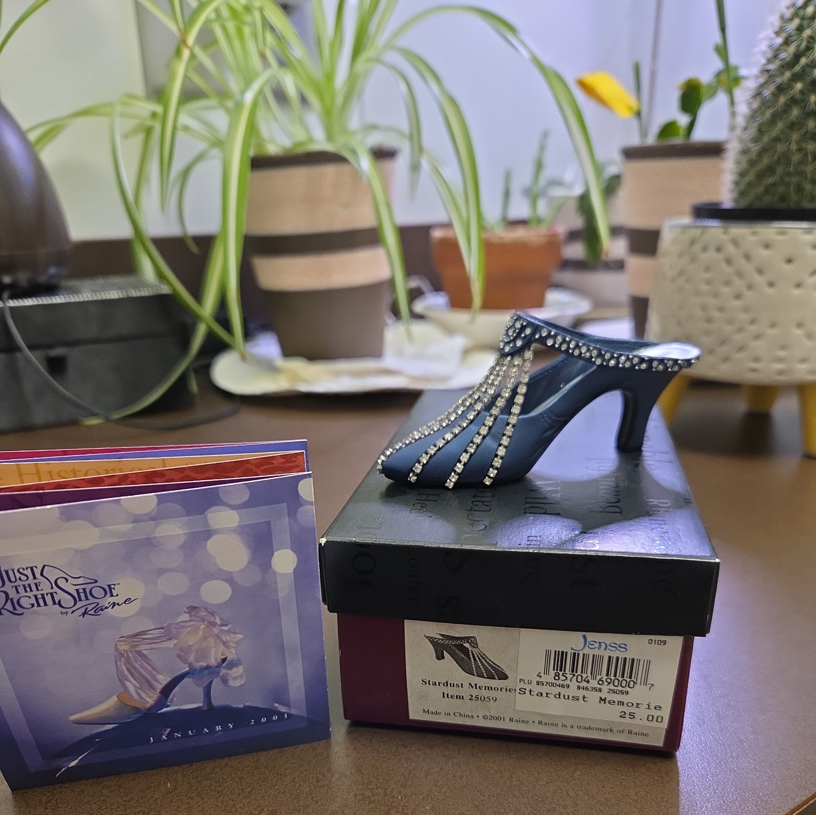 Just The Right Shoe By Raine “Stardust Memories” Originals #25059 In Box