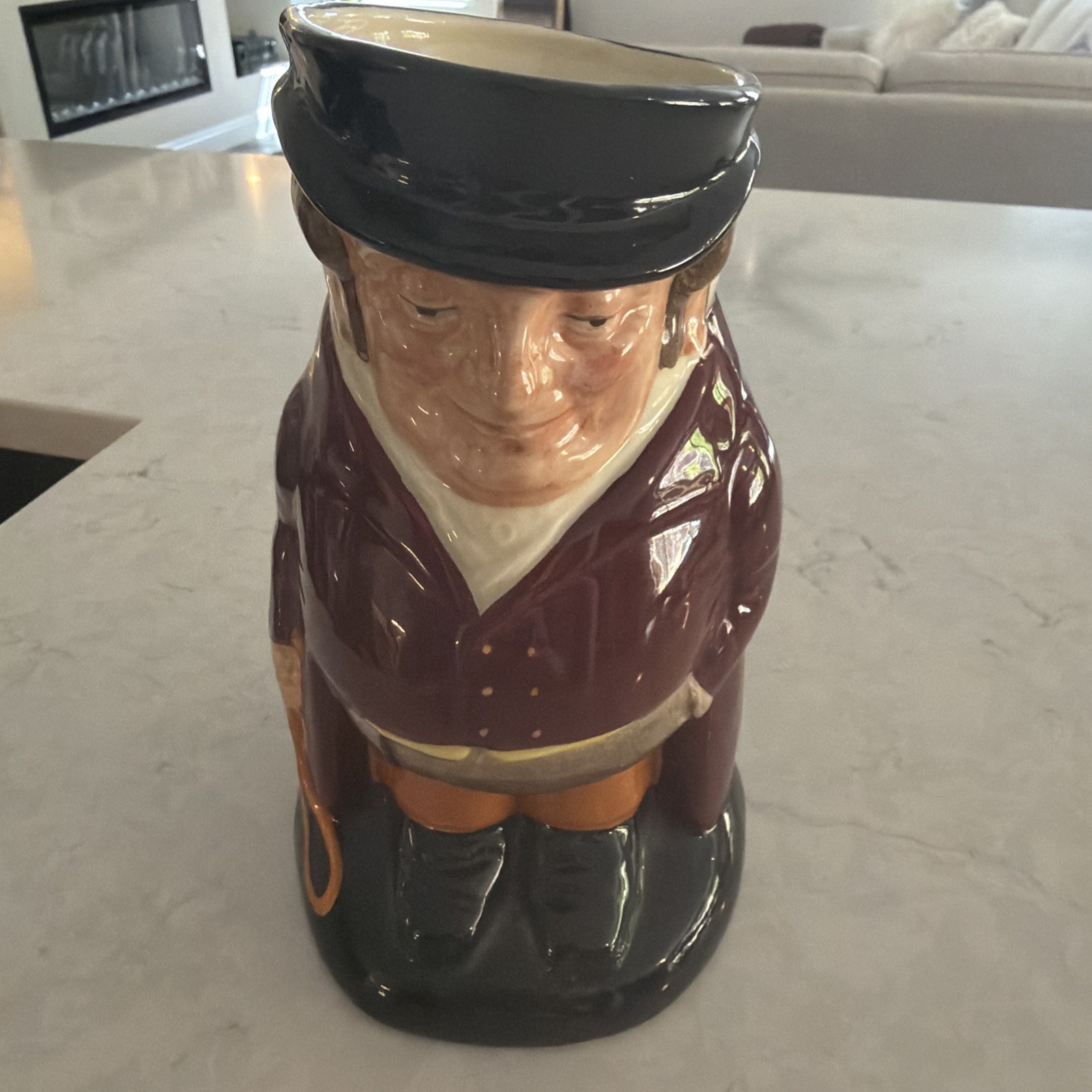 Royal Doulton The Huntsman Toby (B-O)