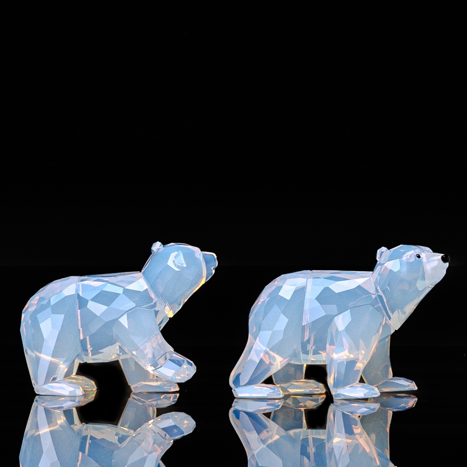 Swarovski SCS Annual Edition 2011 Companion SIKU Polar Bear White Opal Cubs 1…