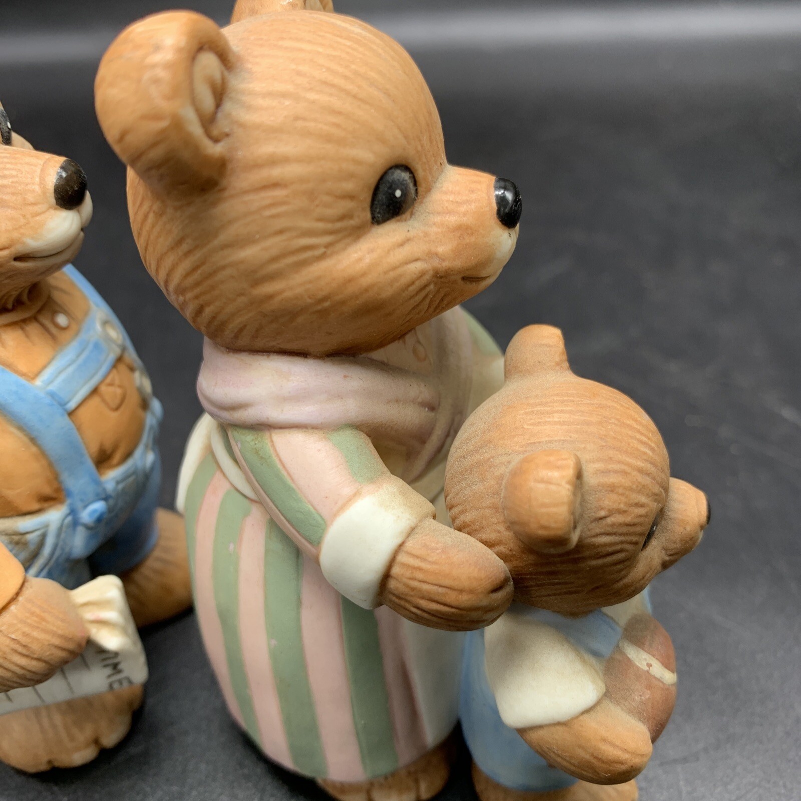 2 Homco Porcelain Bear Family Figurines Dad Mom Son #1450 Love Vintage Teddy