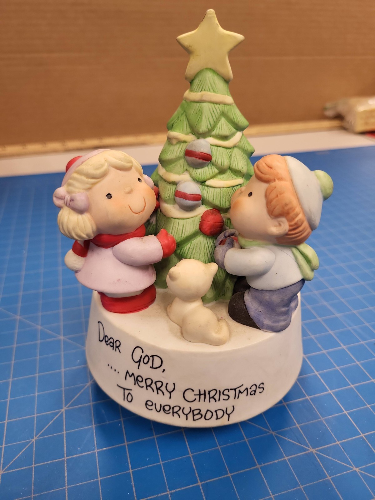 Enesco Dear God Kids Figurine 1984 Intercontinental Licensee Christmas Tree
