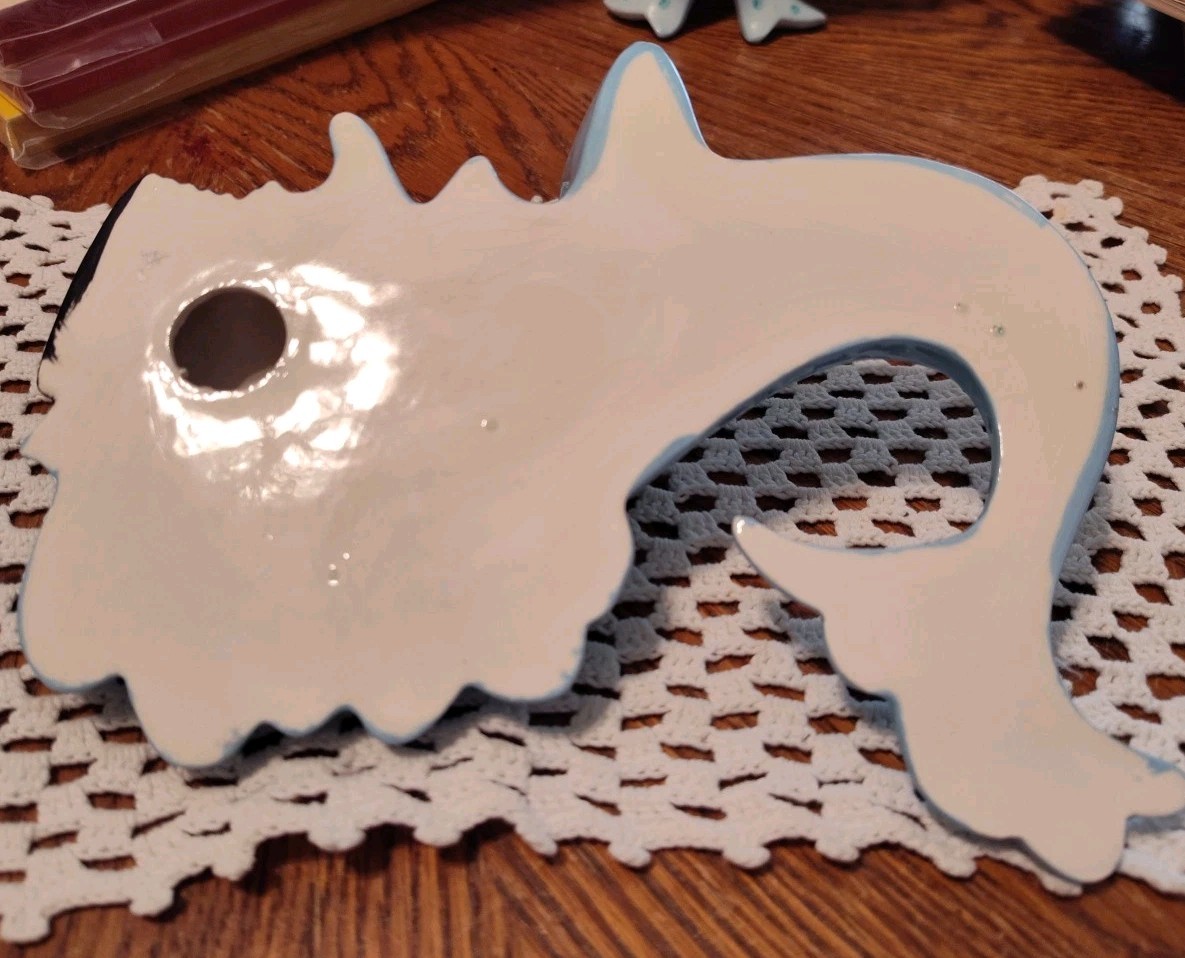 Anthropomorphic Blue Opalescent Top Hat Fish Seahorse Ceramic Wall Plaque NICE