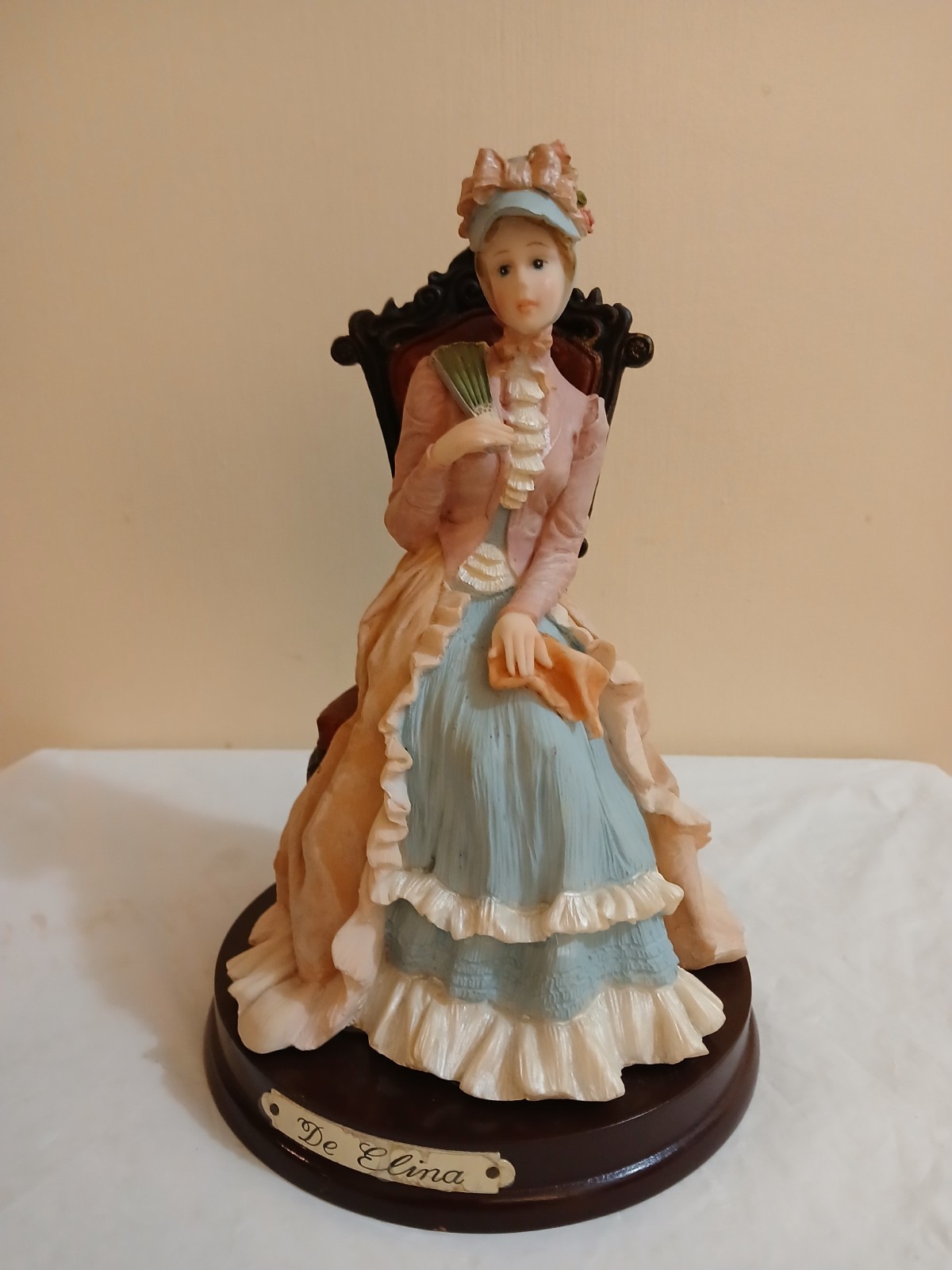 Victorian Lady Resin Figurine De Elina Giovanni Collection Lady Sitting In Chair