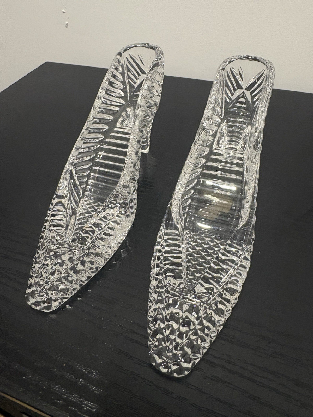 Clear Cinderella Glass Slipper Figurine Décor 7″ long x 3″ tall x 2″ wide PAIR
