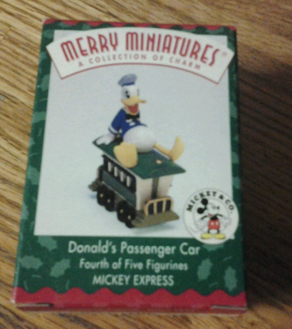 HALLMARK MERRY MINIATURES DONALD’S PASSENGER CAR 1998