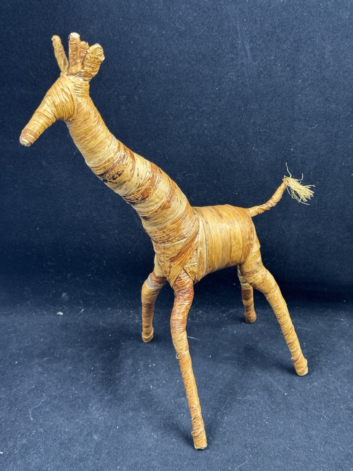 Banana Fiber Raffia Grass Kenya Africa Hand Made Giraffe Figure 12” T X 9” W