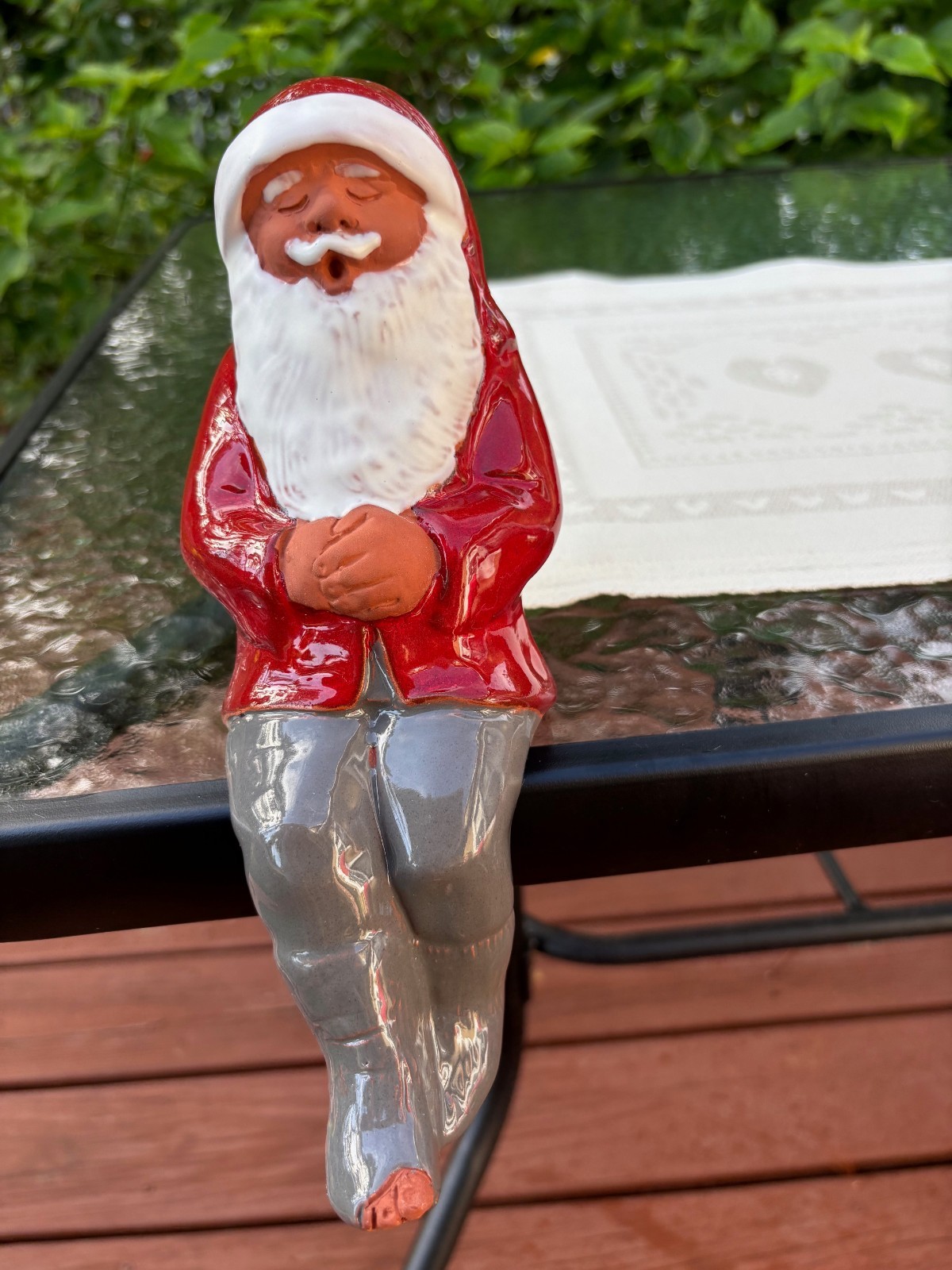 Vallis Keramik Lg.“Sleeping Santa” Shelf Figurine, Hand‑Made in Sweden*