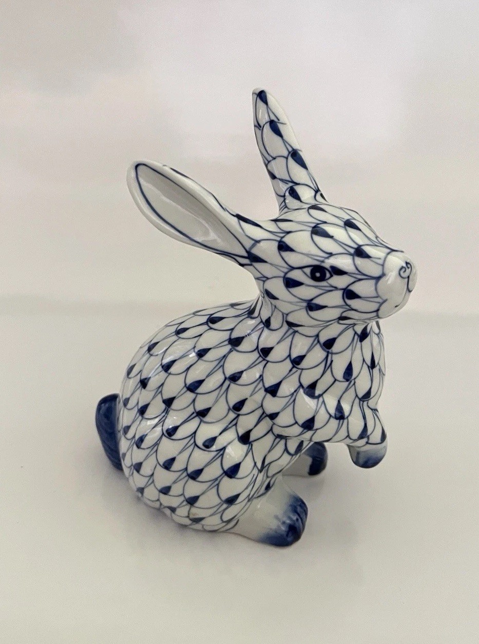 Vtg. Andrea by Sadek Porcelain Hand Painted Rabbit Figurine Blue White Fishnet