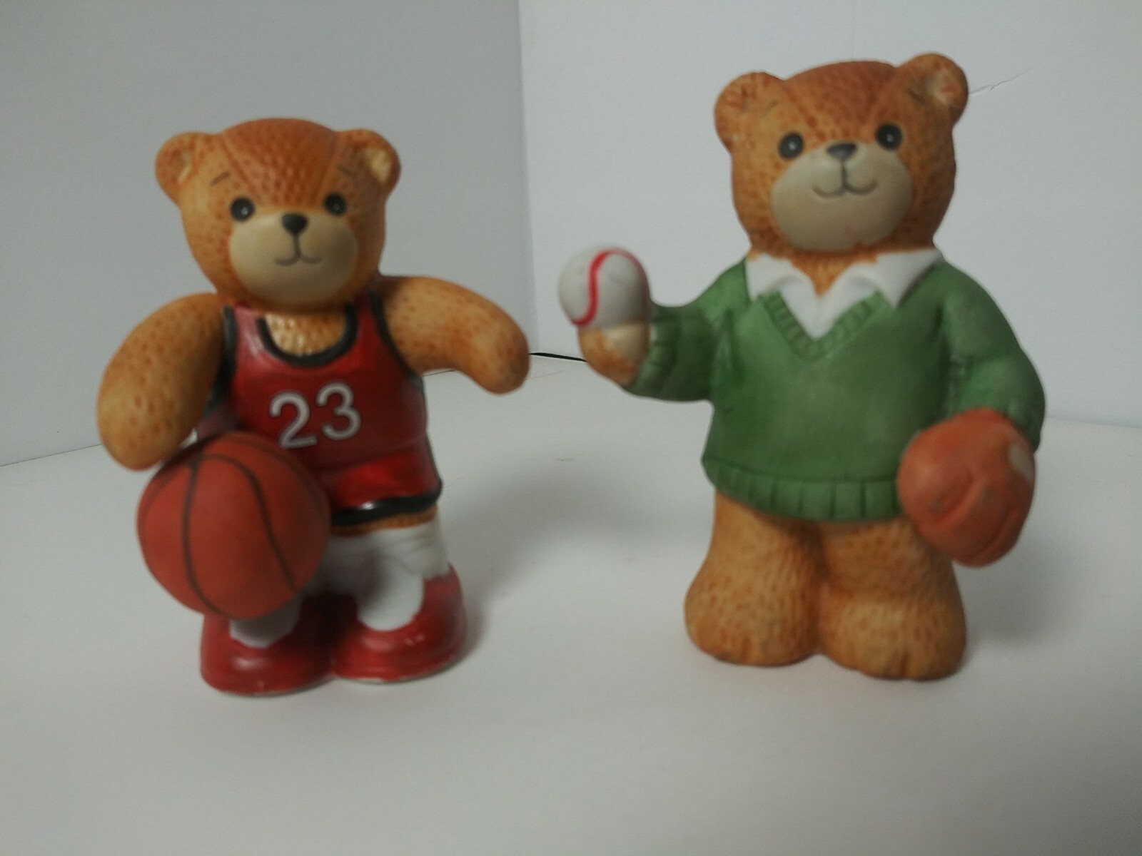 LOTLot of 2 Lucy & Me Enesco Lucy Rigg 1987 Basebal & 1990 BASKETBALL Bears EUC