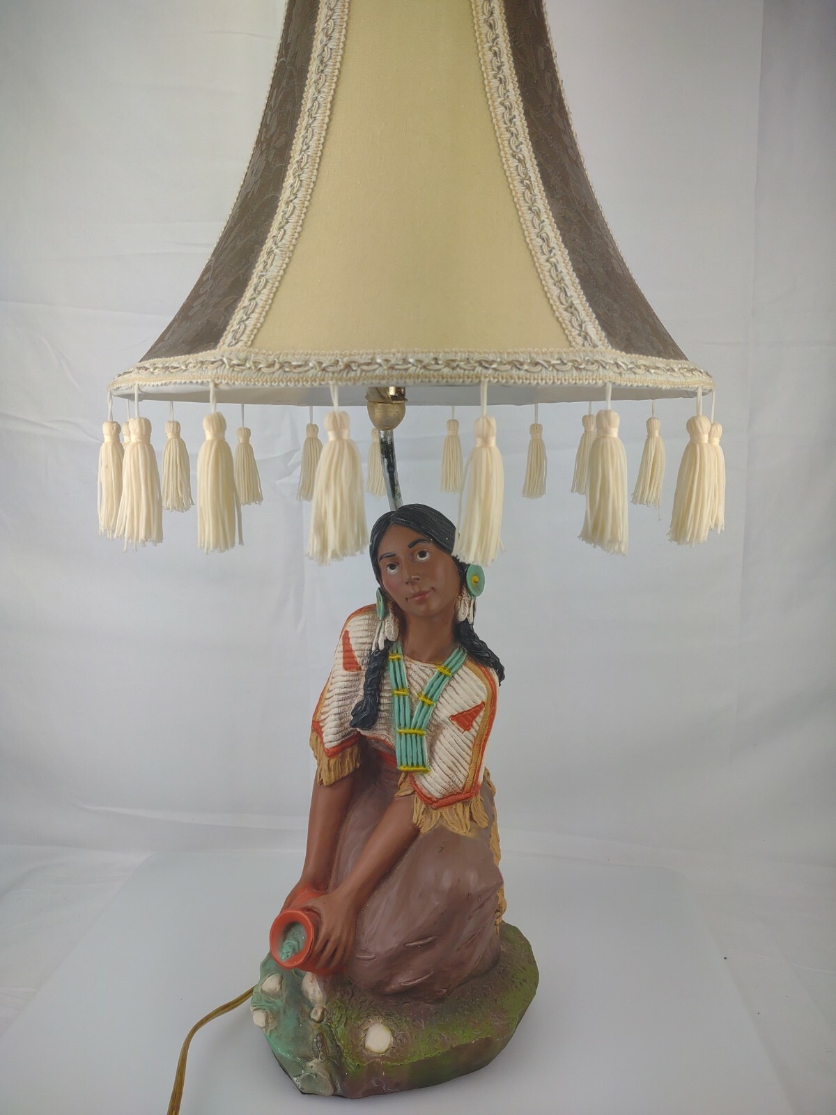 28″ Tall Beautiful Native American Indian Seated Woman Hand Painted Table Lamp