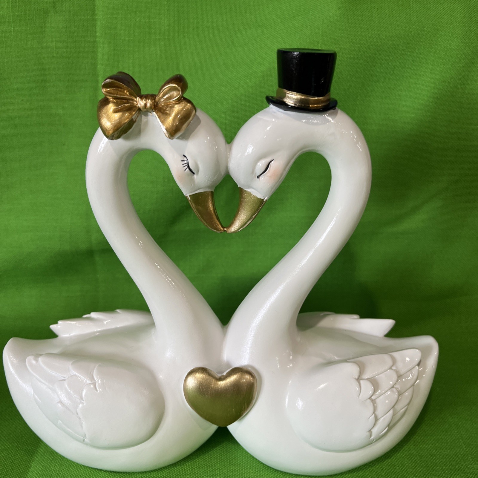Cupcakes And Cashmere White Gold Swan Couple Figurine Wedding Cake Topper Heart