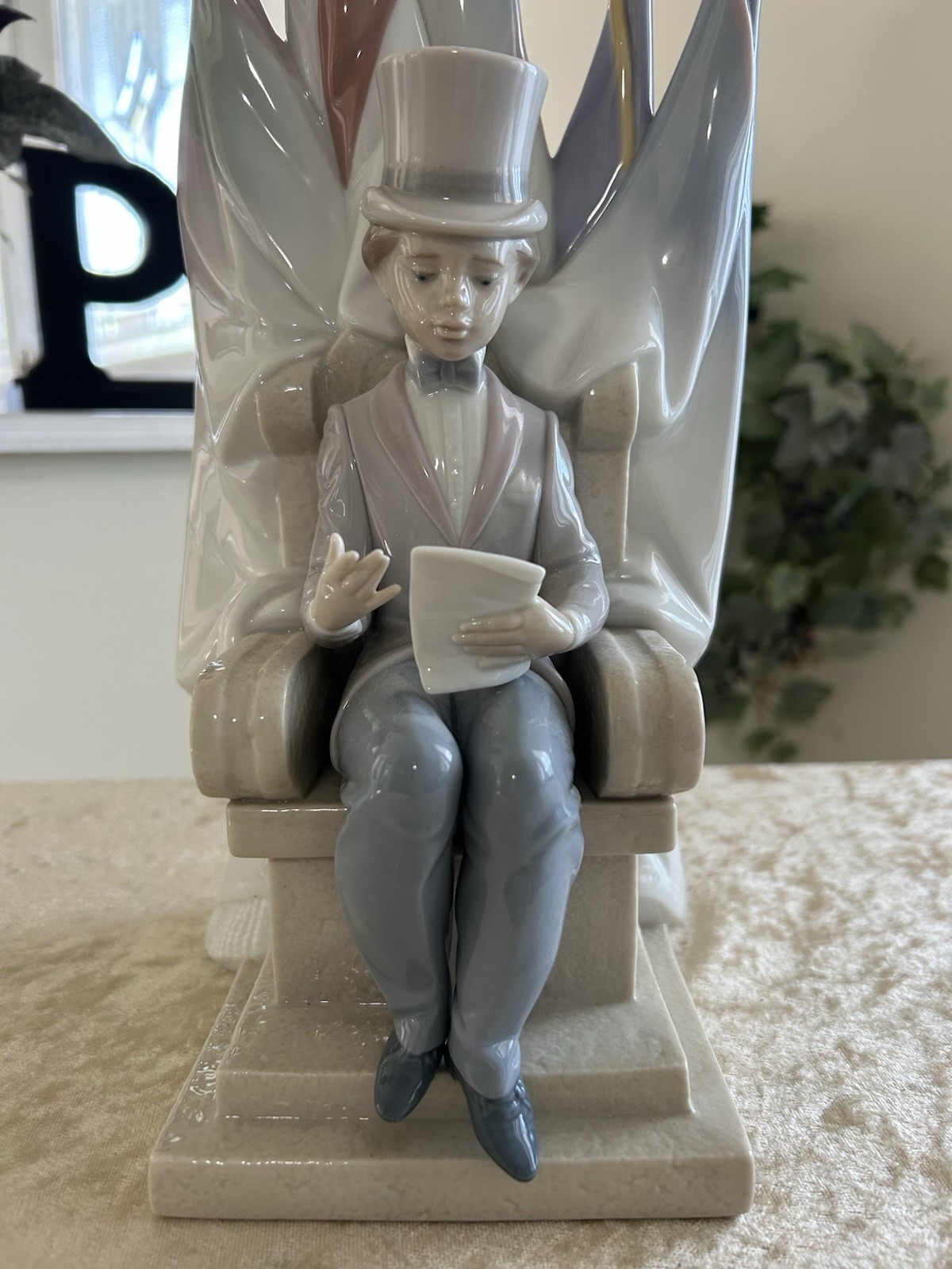 Lladro For A Better World #6186 Mint Condition Fast Shipping!!!
