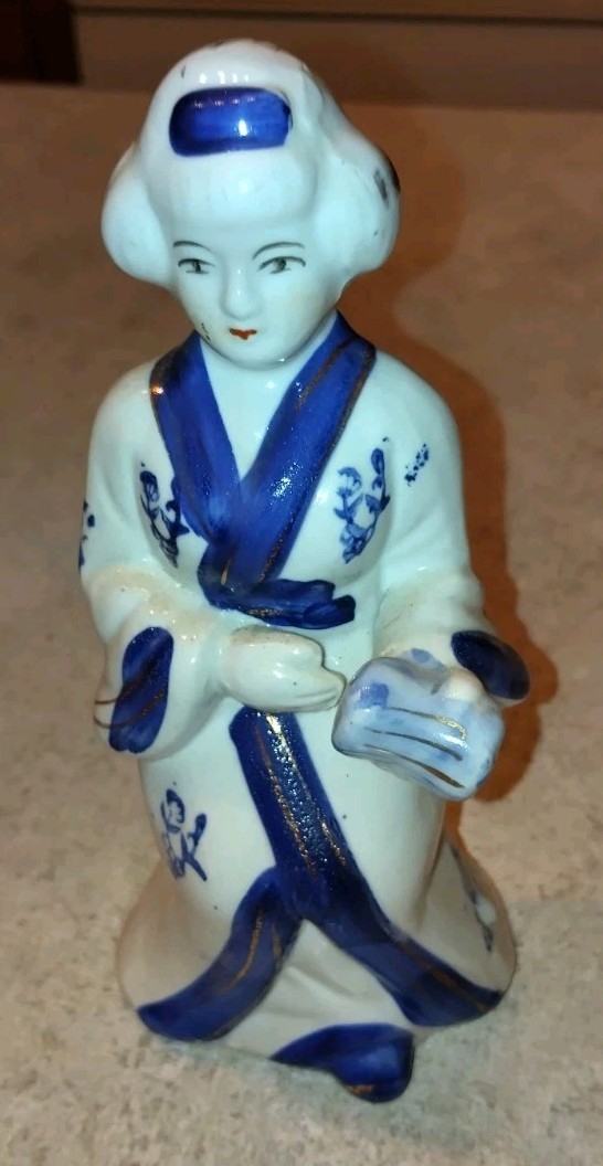 Geisha Girl Porcelain Figurine Decor Blueware Vintage Blue Japanese Japan