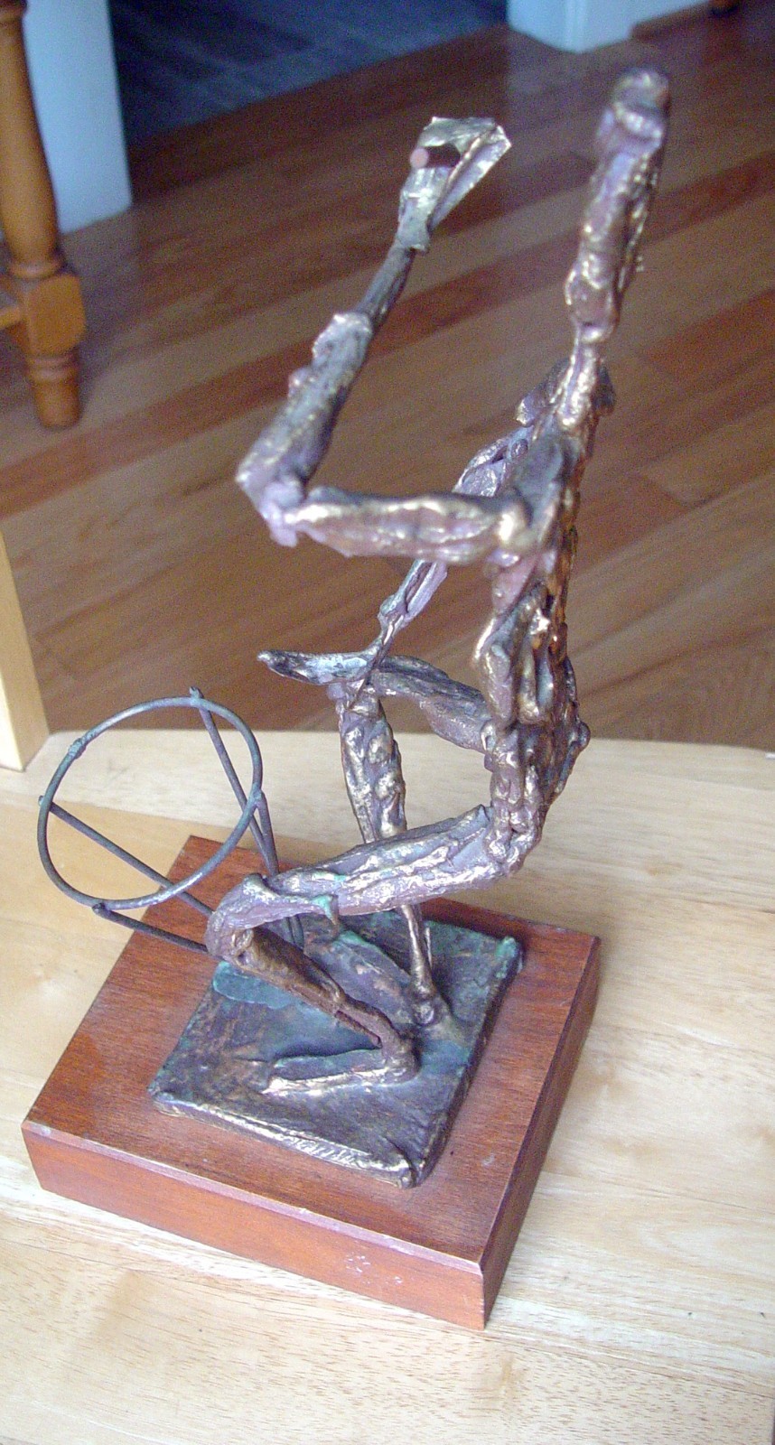 Jaru Metallic Sculpture