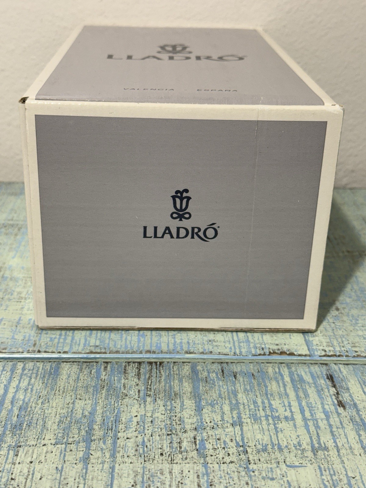 Lladro Innocence in Bloom #7644 Porcelain Figure 1996 Retired Vintage Mint