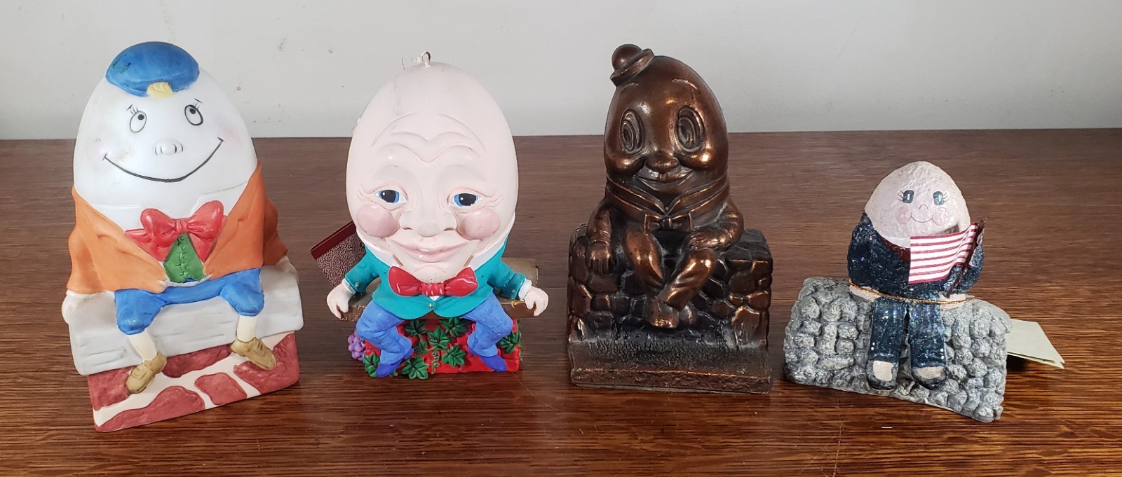 Lot of 4 Humpty Dumpty Statues Figurines Night Light Belsnickel