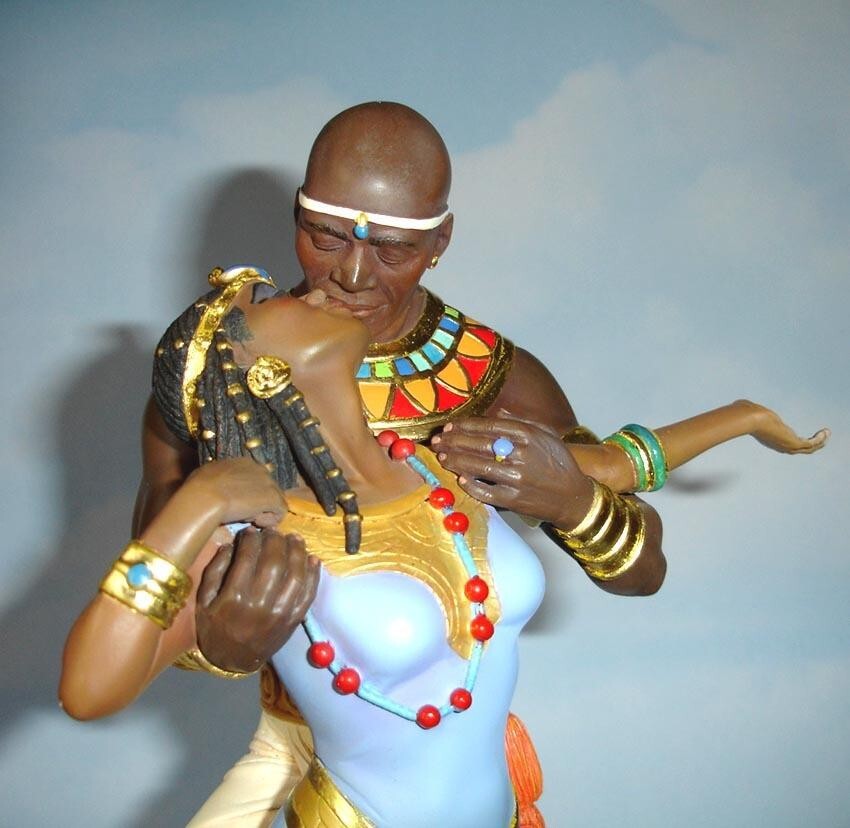 Lenox Blackshear THE SENSUAL KISS Ebony Visions Figurine Artist Proof 31/50 New