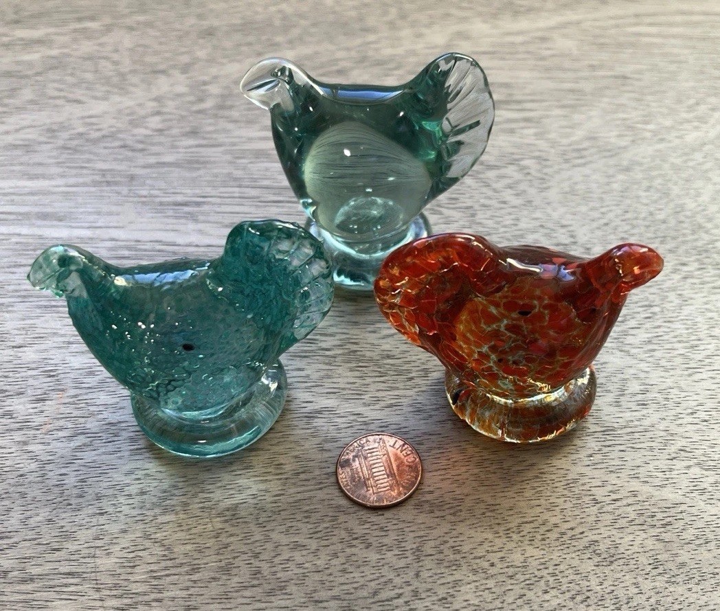 Mini Glass Hen Figurines Set of 3 Teal And Amber Table Decor Trinkets