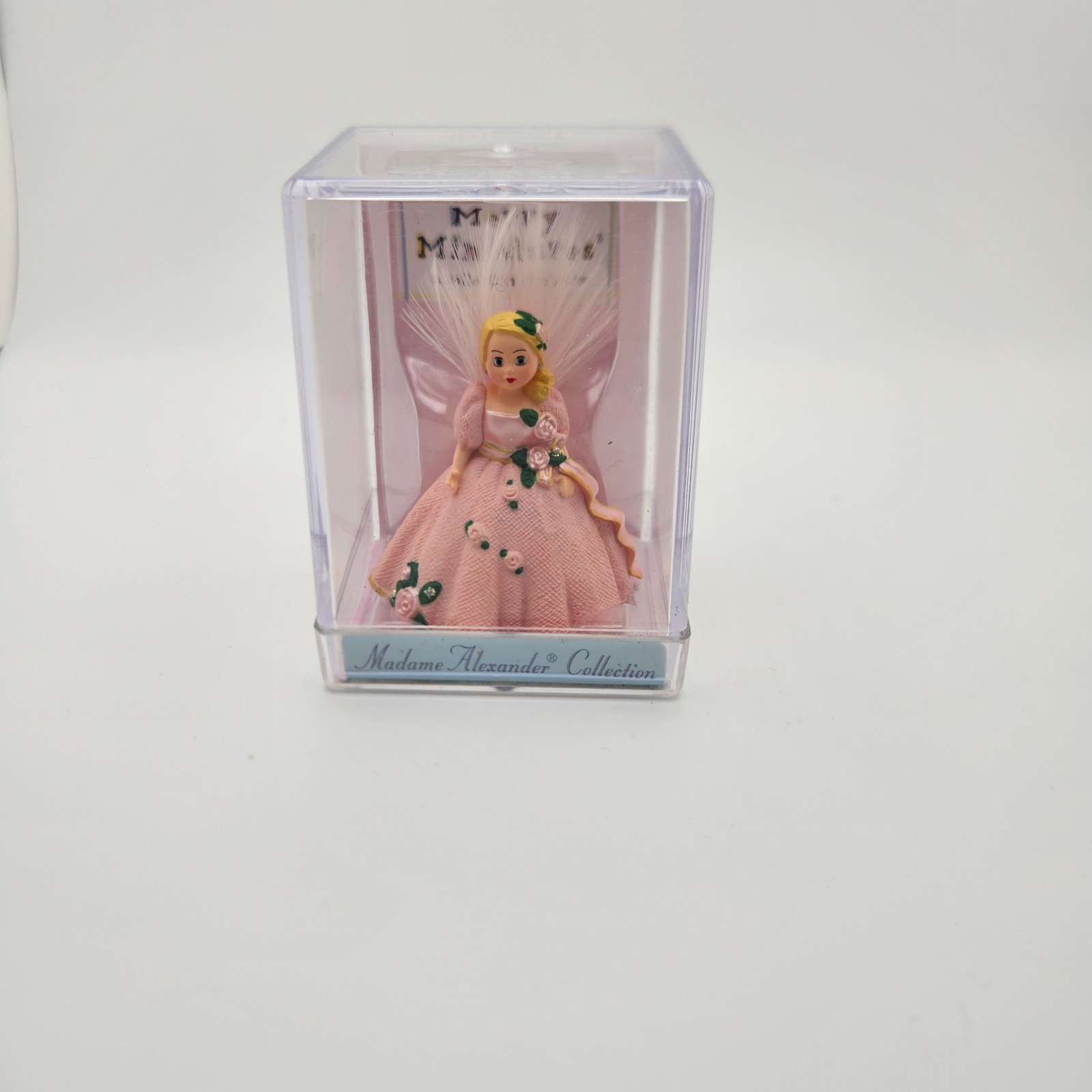 Hallmark Keepsake Madame Alexander Pink Pristine Angel 1997 Mini Figurine