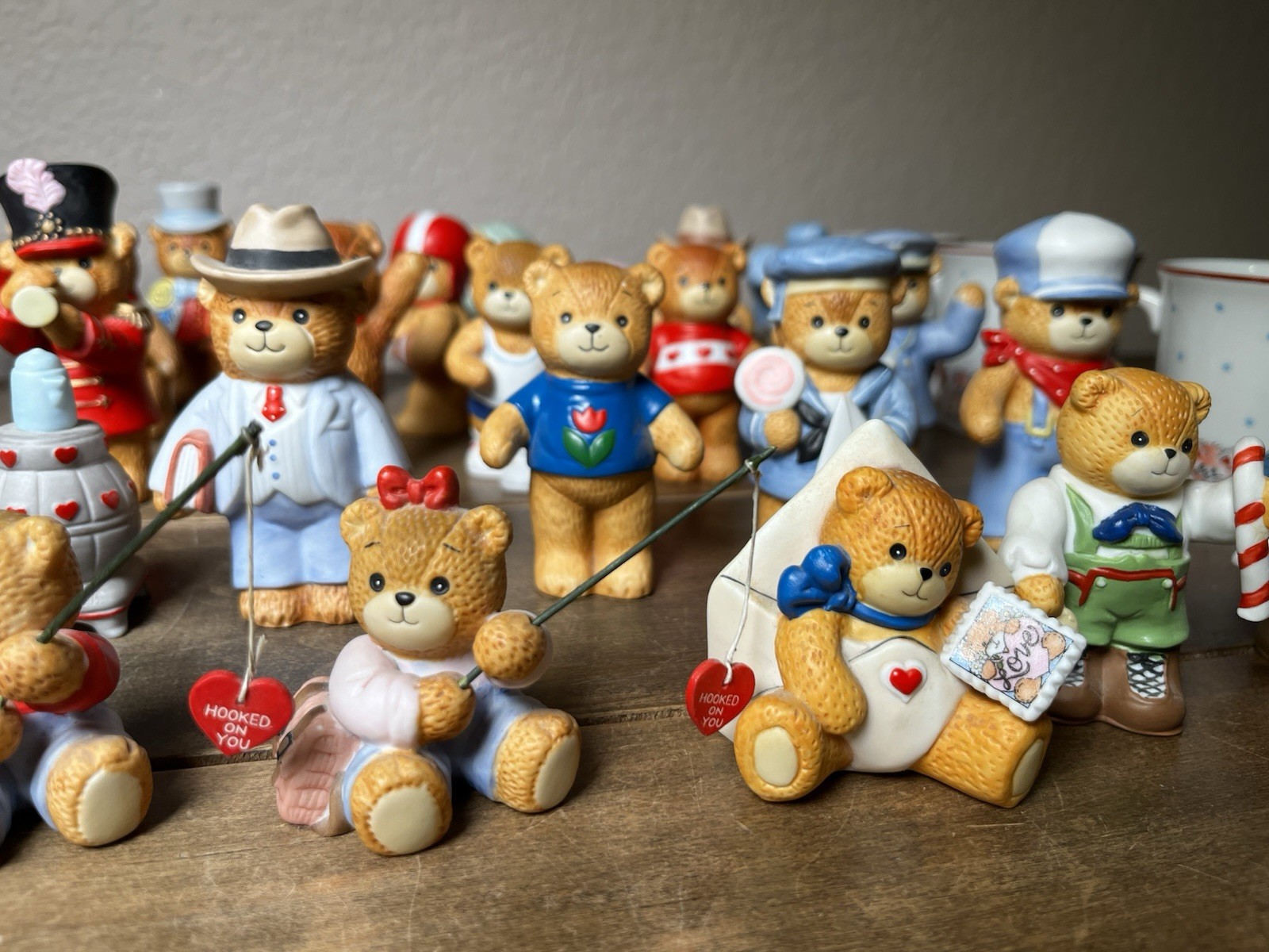 Lot of 41 Lucy and Me 1980s Enesco Bears Some Early Rigglets & 5 Mugs From 1979