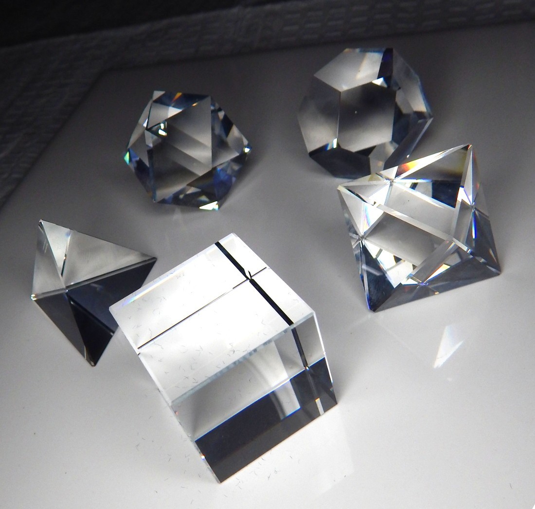 RARE NIB Swarovski Crystal Platonic Bodies Limited Edition Prisms Retired 664889