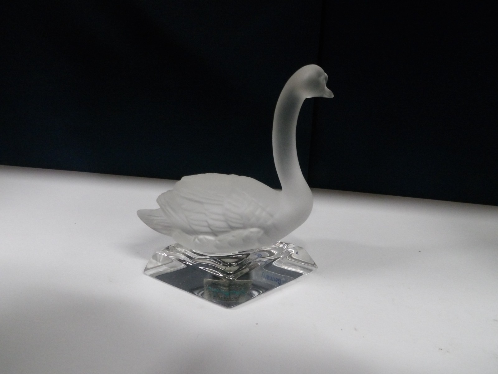 Goebel Frosted Crystal Swan Figurine