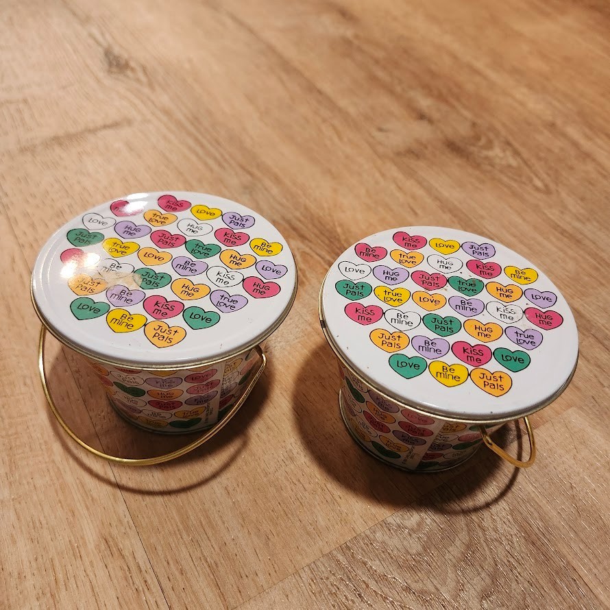 2 Vintage Enesco 1986 Chris Davenport Candy Hearts Valentine’s Handled Pail Tin