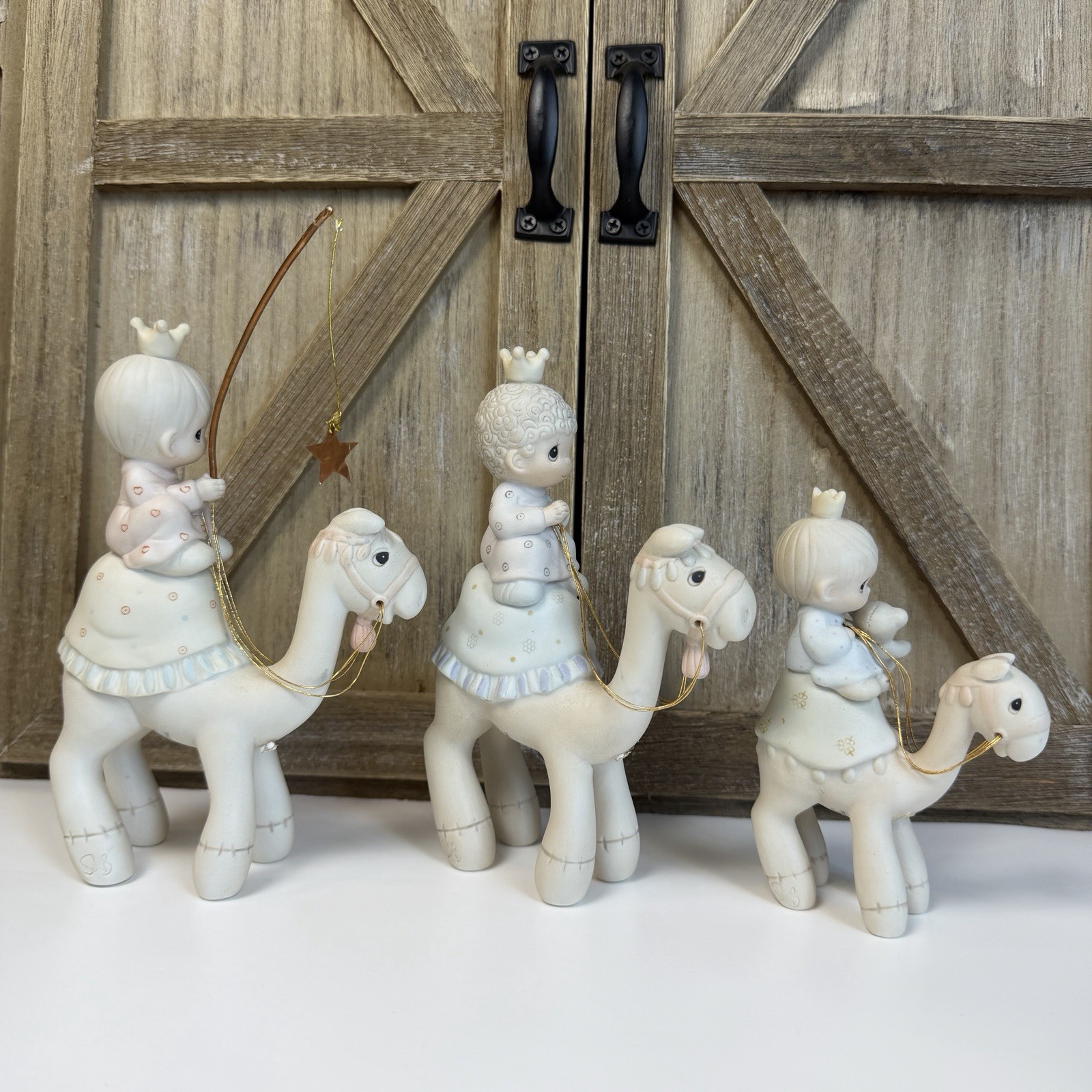 Precious Moments #108243 They Followed The Star Wisemen On Camels Nativity Set