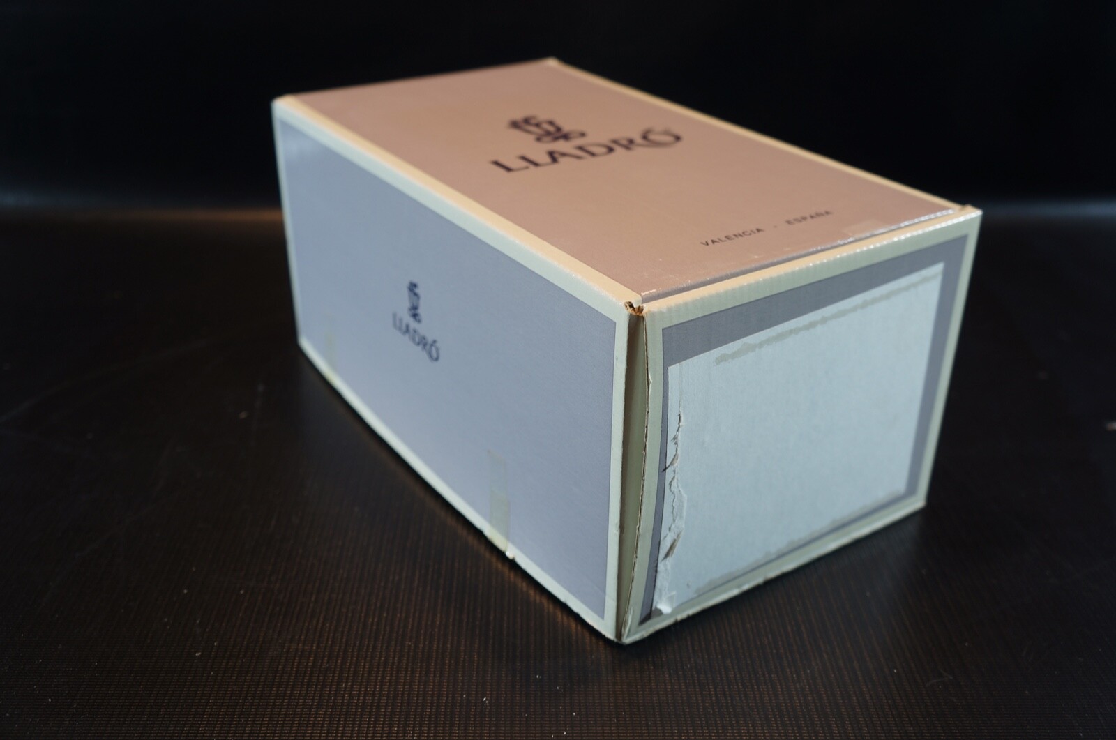 Lladro # 7644 INNOCENCE IN BLOOM Figurine With Original Box / Retired 1996