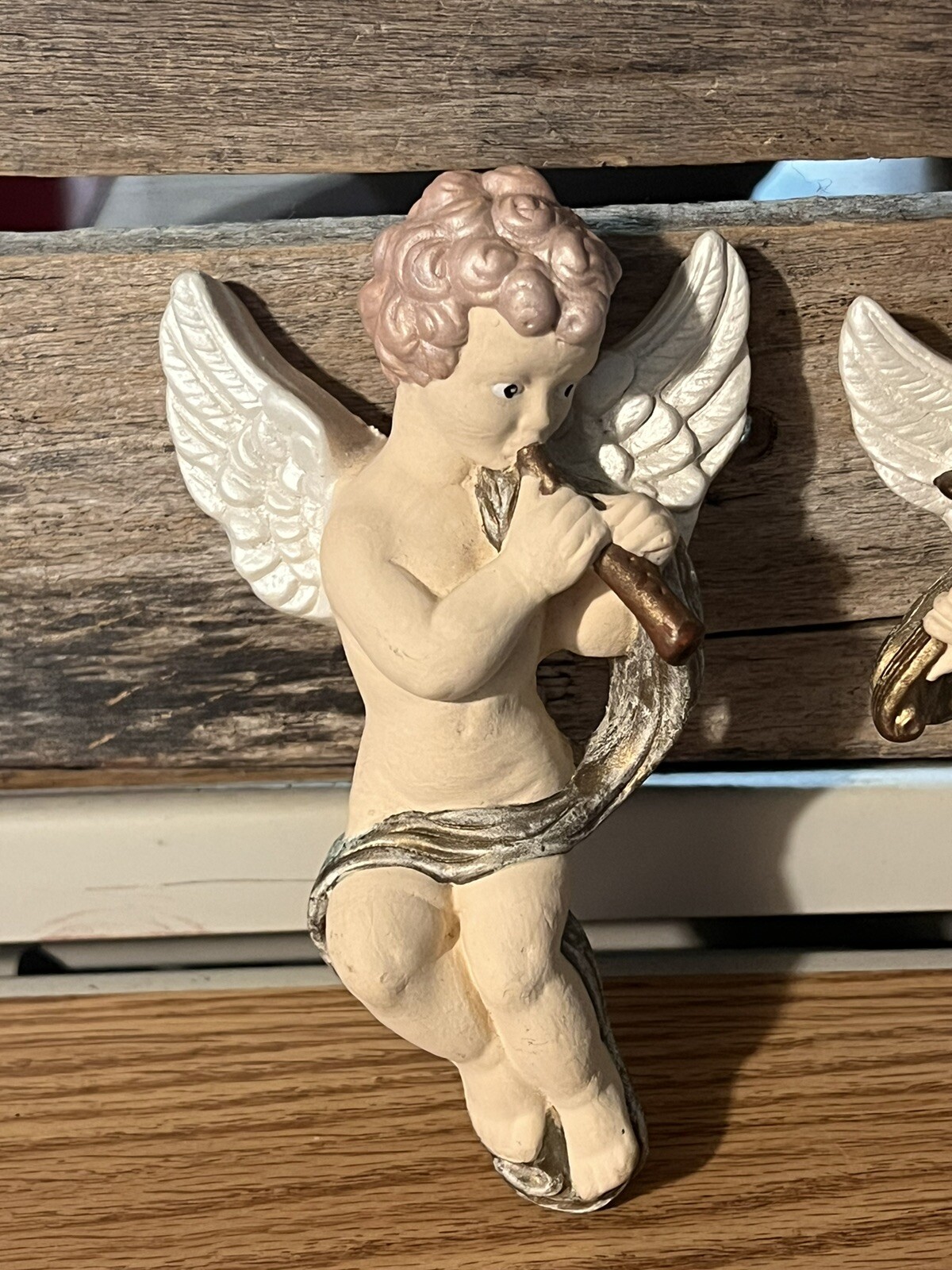 VTG Pair Italian Angel Cherubs Wall Hanging Victorian musicians 5.5″ x 5.5″