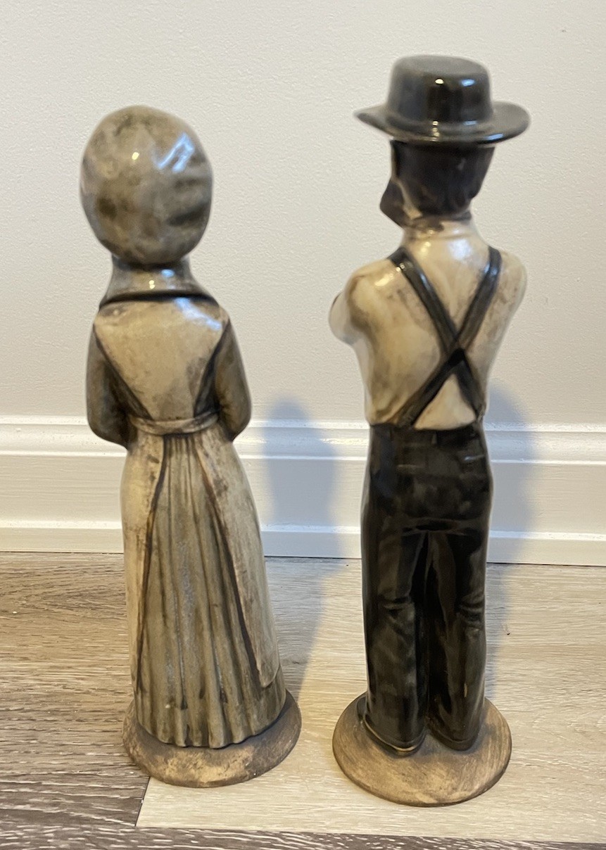 Pilgrim Amish Couple Statues Thanksgiving Fall