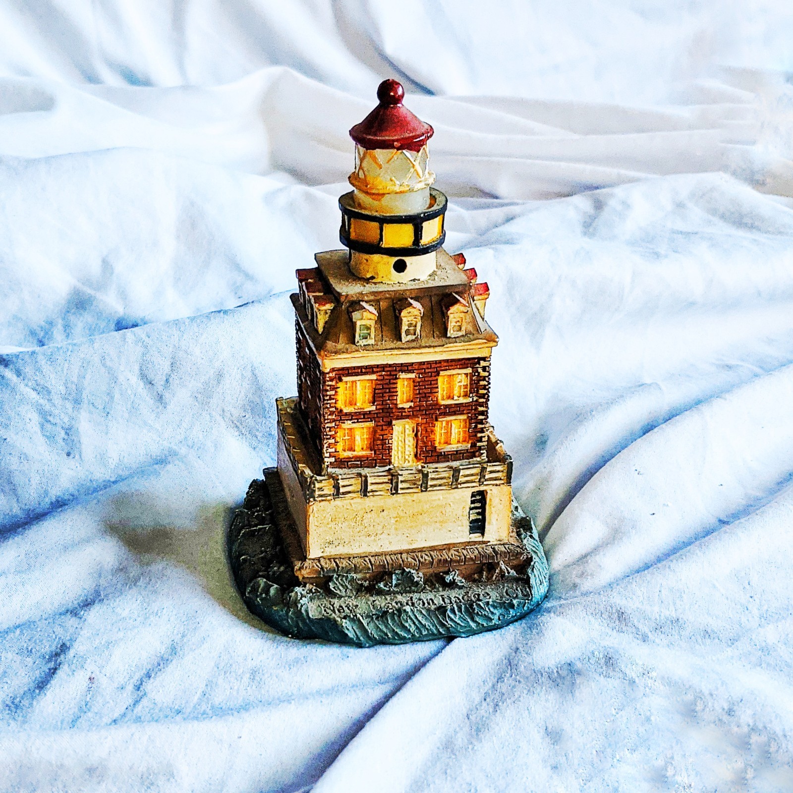 New London🗼Ledge Connecticut🌊Lighthouse 5”Resin Statuette Figurine🆓Statue📬VG