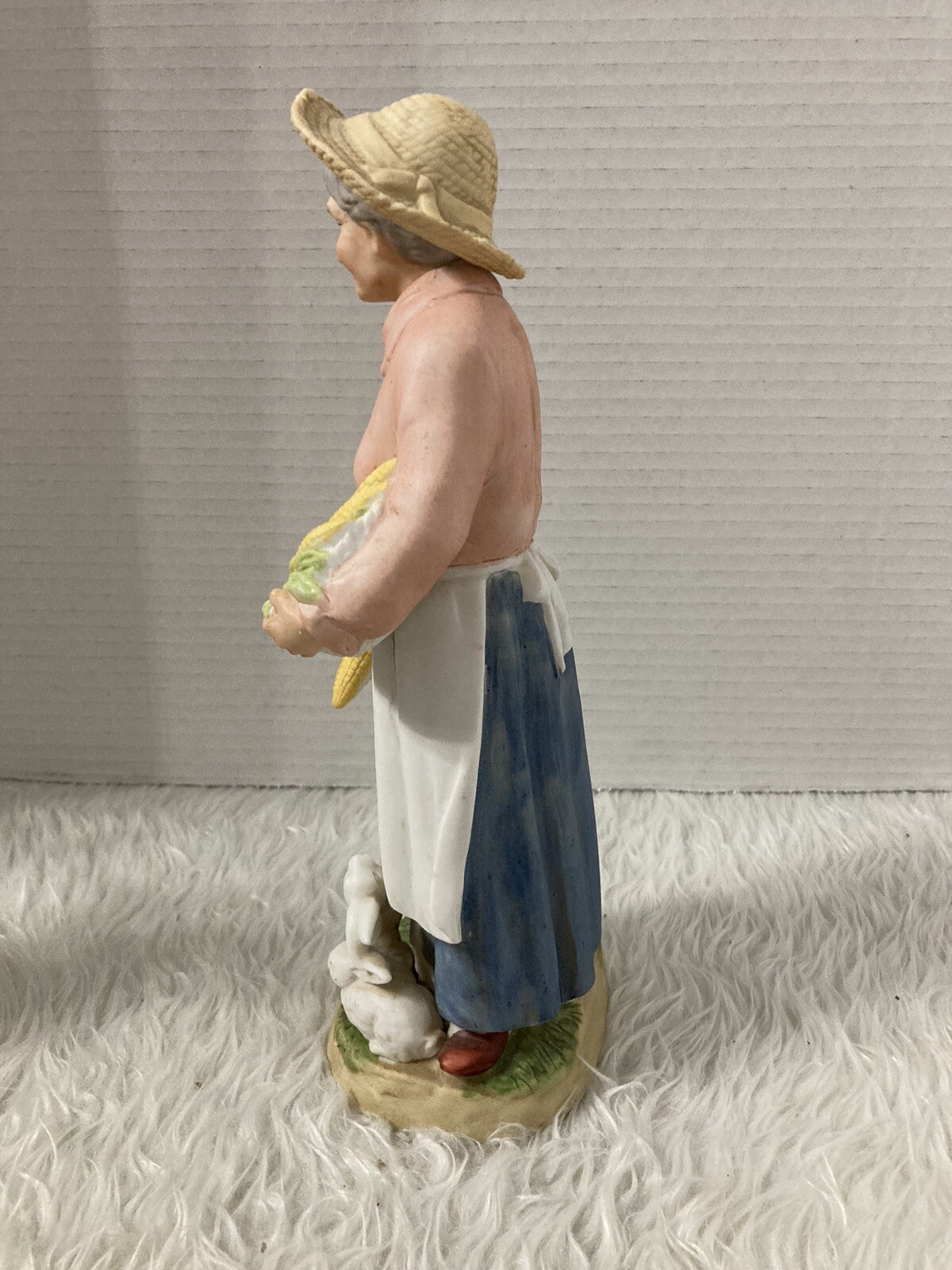 Vintage HOMCO #8807 Home Interior Farmers Wife Harvesting Corn Figurine