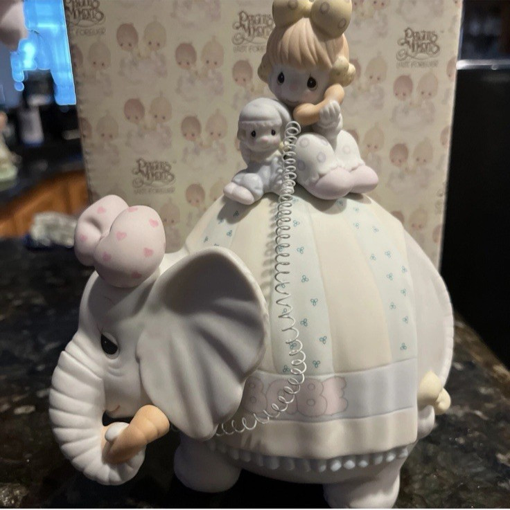 Precious Moments 102520 “Let’s keep in touch” “Be A Clown” Music Box 1986 W/Box