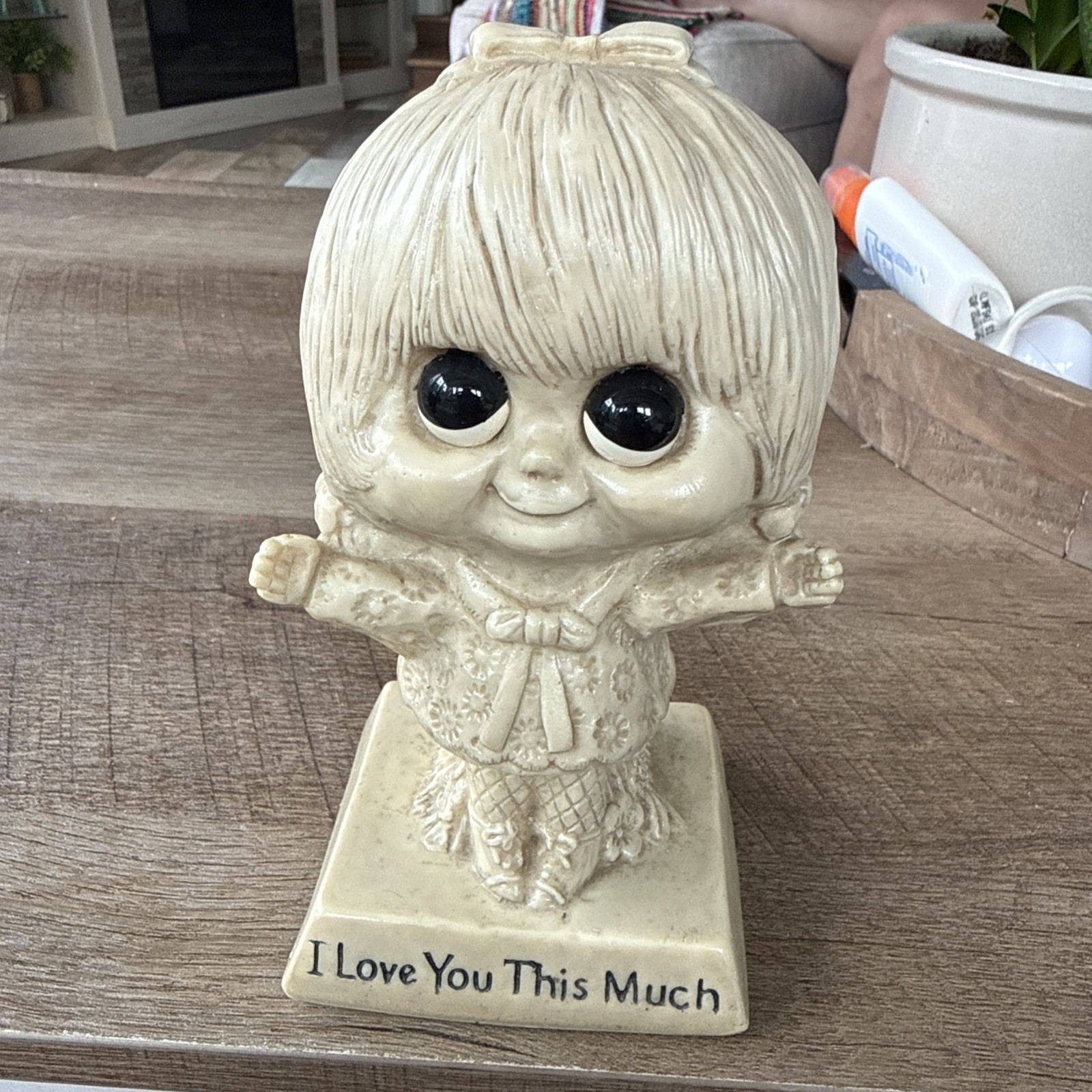 Vintage I Love You This Much 1970 Russ Berrie Figurine 6″