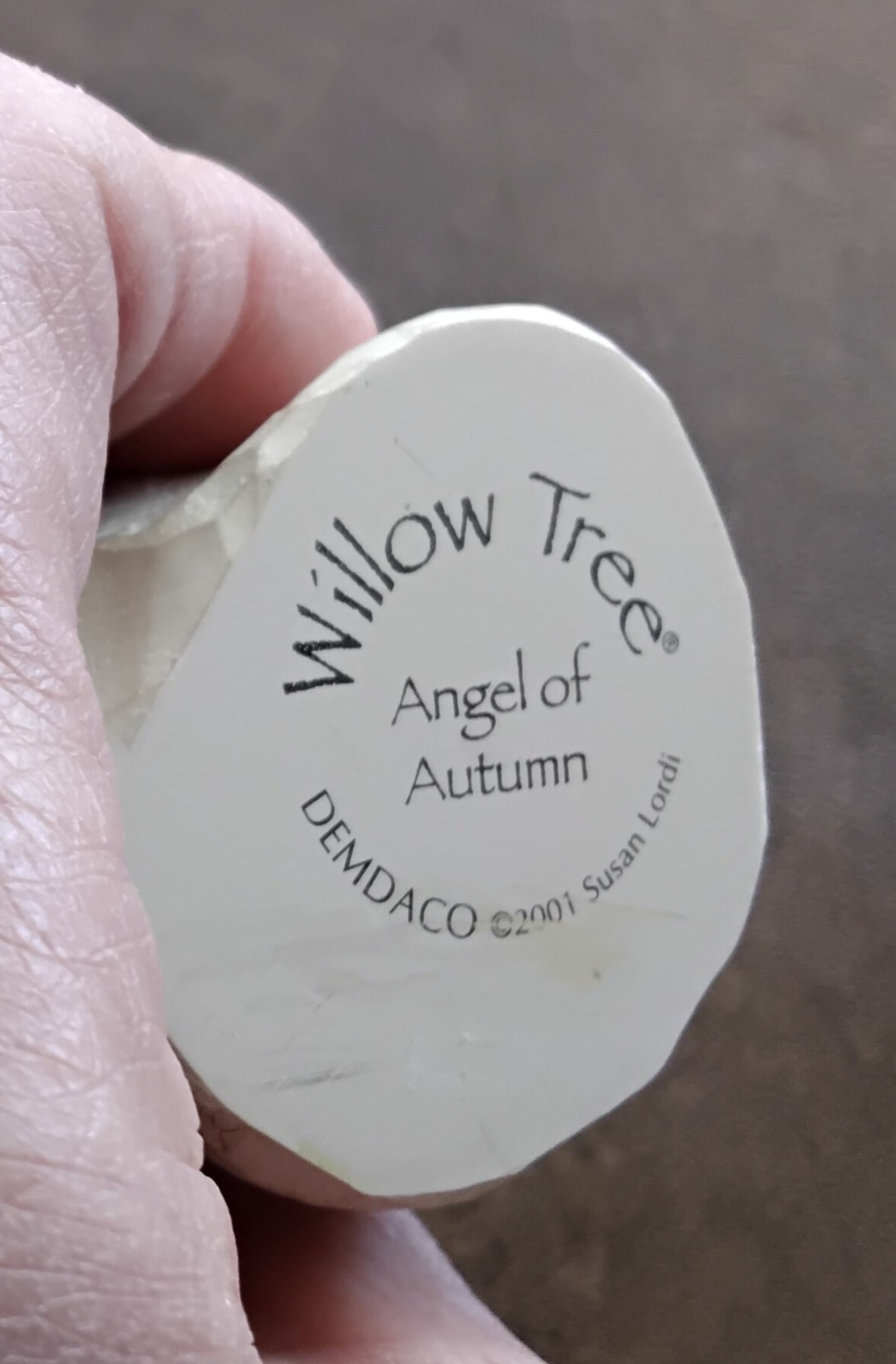Willow Tree Angel of Autumn Figurine by Susan Lordi 2001