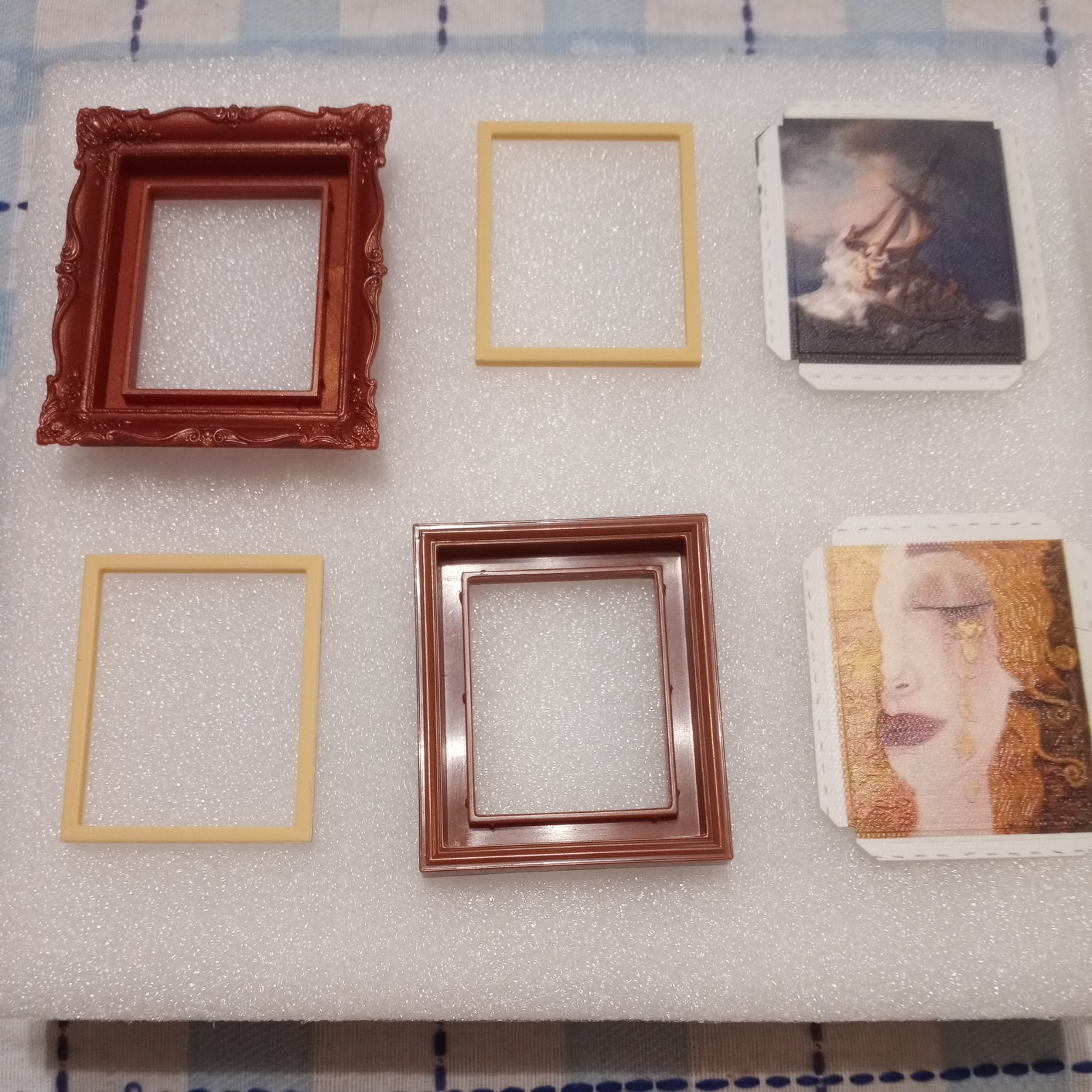 ZURU MINI BRANDS CREATE MASTERPIECE LOT OF 4 ITEMS