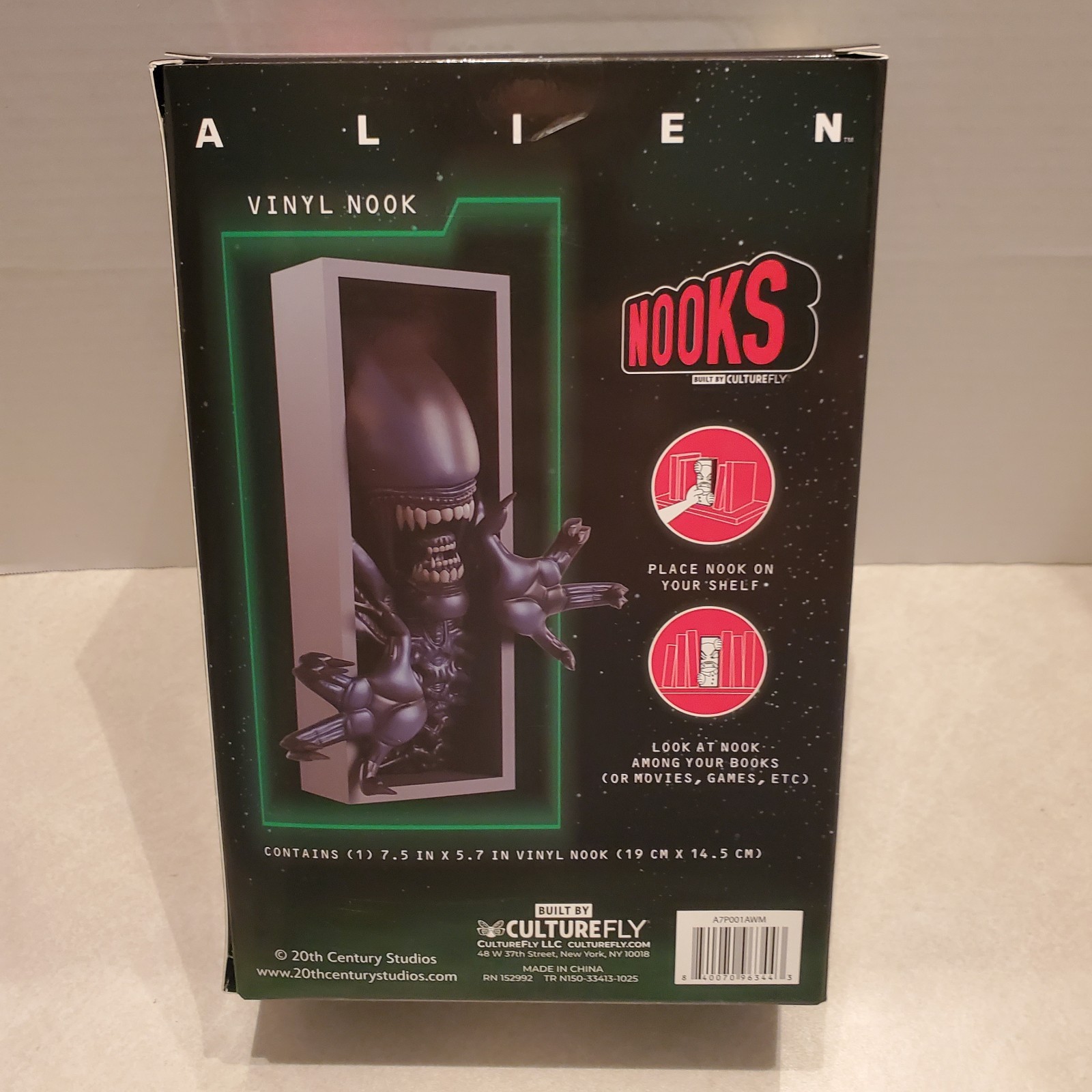 Nooks ALIEN Sculpted Nook By Culture Fly ~ New In Box! Xenomorph