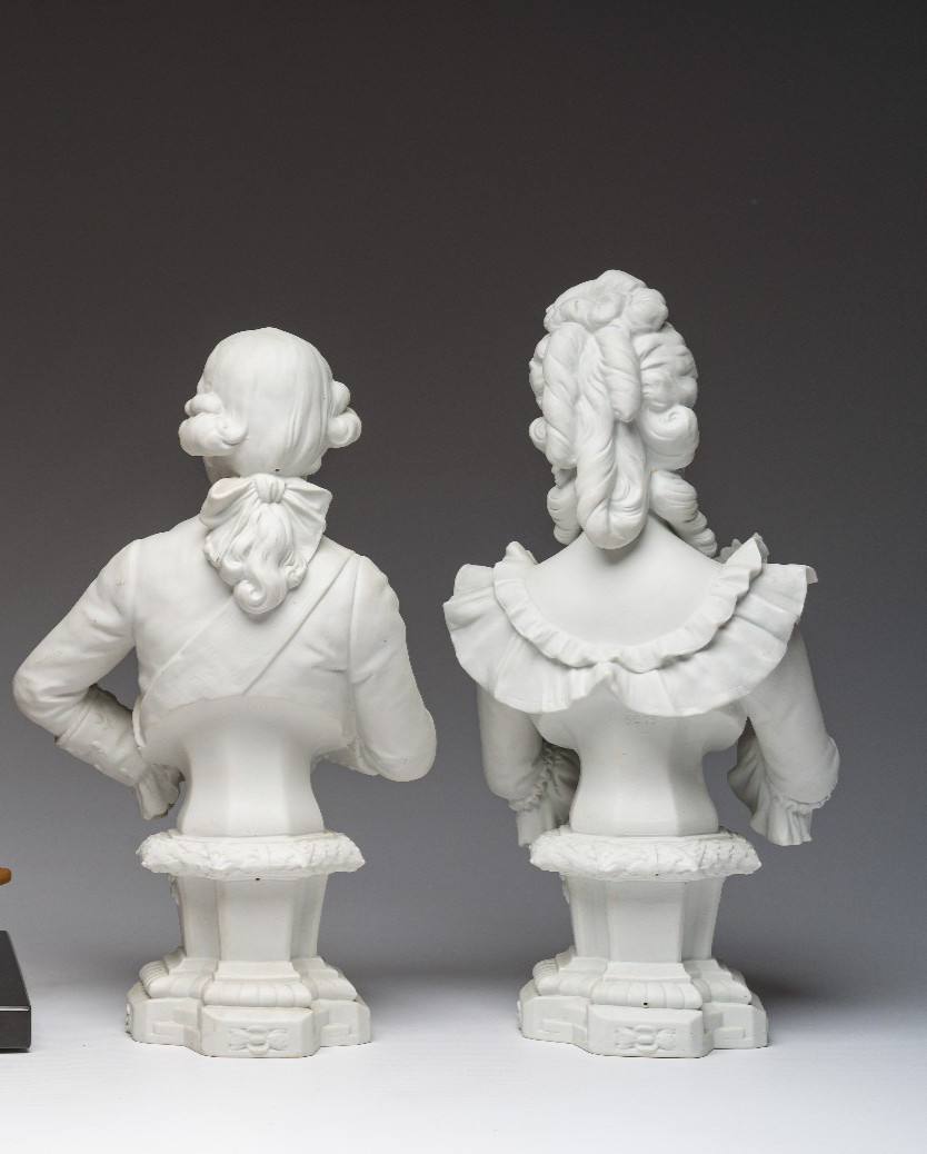 PAIR antique scheibe alsbach porcelain statue Louis XVI Marie Antoinette bust