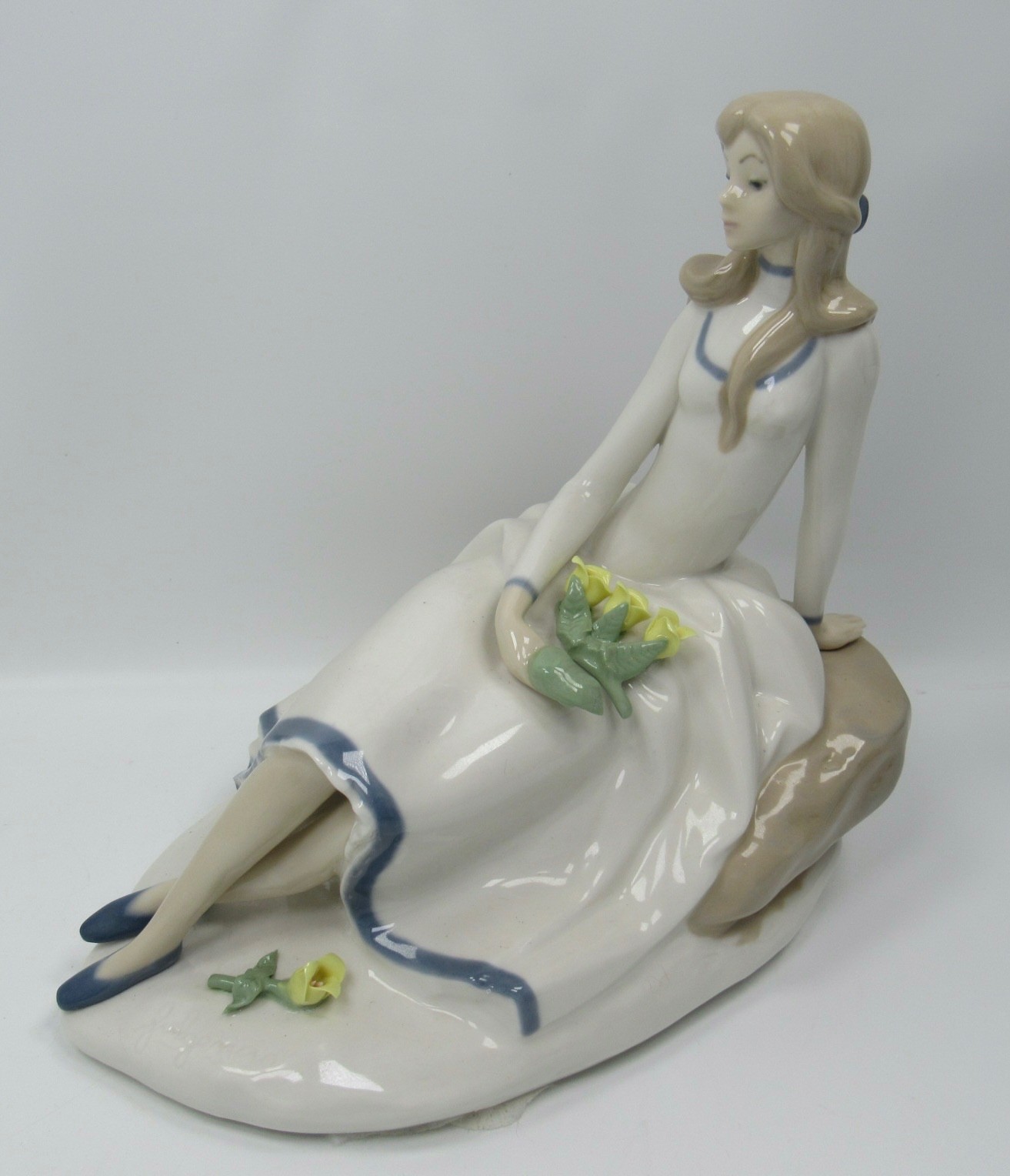 Teresa The Tulip Maiden Figurine Fulgencio Garcia Franklin Mint 1983 Signed COA