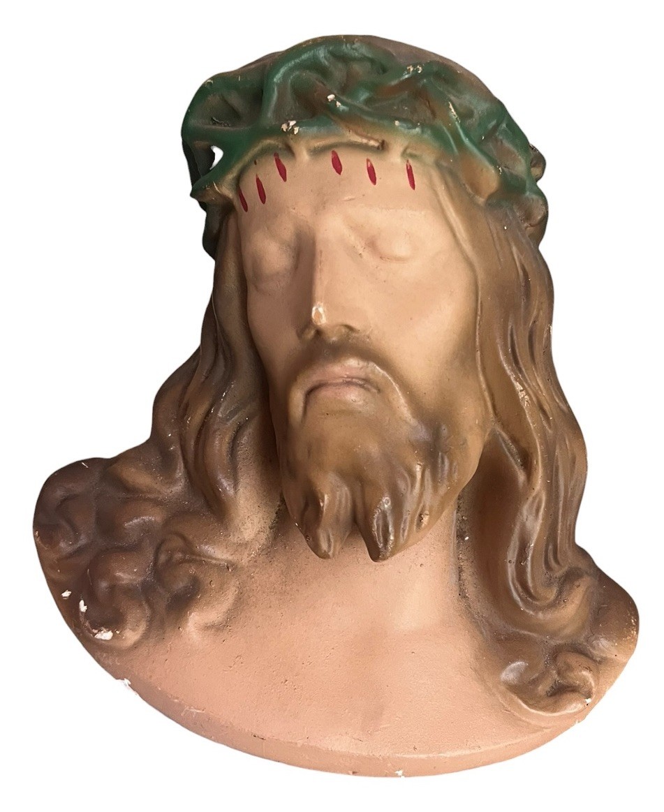 Vintage Religious Chalkware Jesus 3-D Wall Hanging Plaque Beautiful 10” X 11”